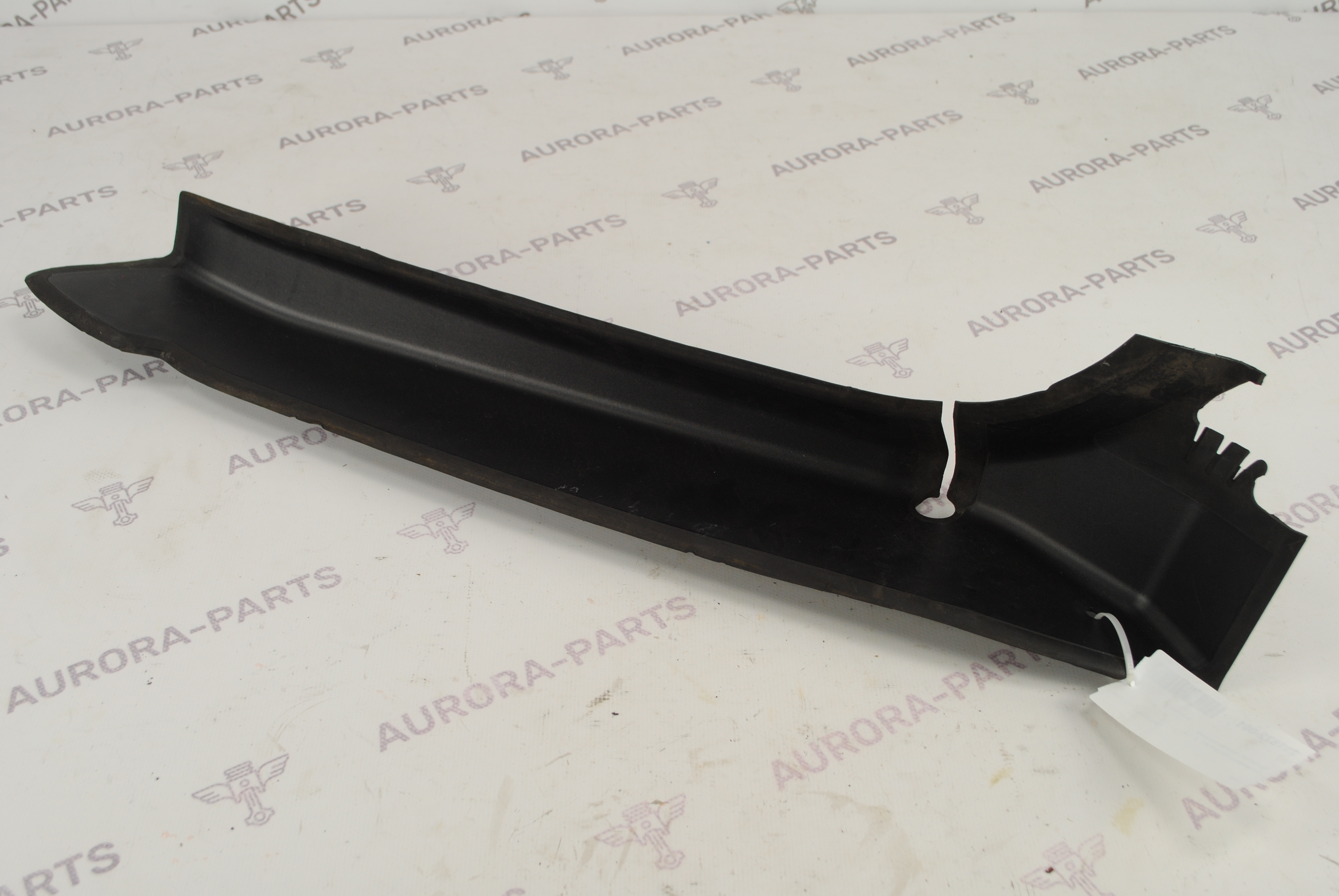 Водосток проема крышки багажника RH Land Rover Range Rover Sport