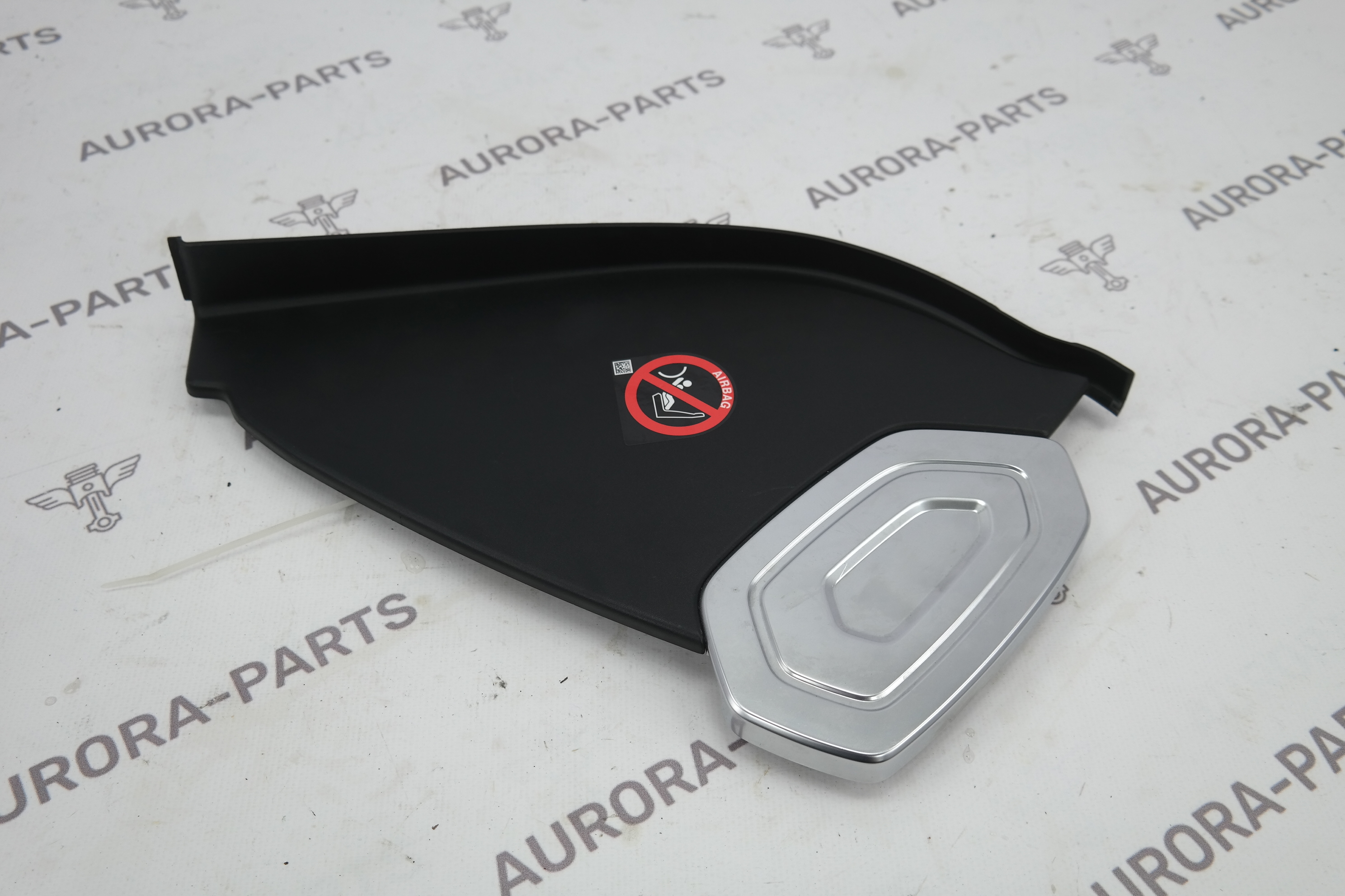 Накладка торпеды LH Land Rover Range Rover Sport