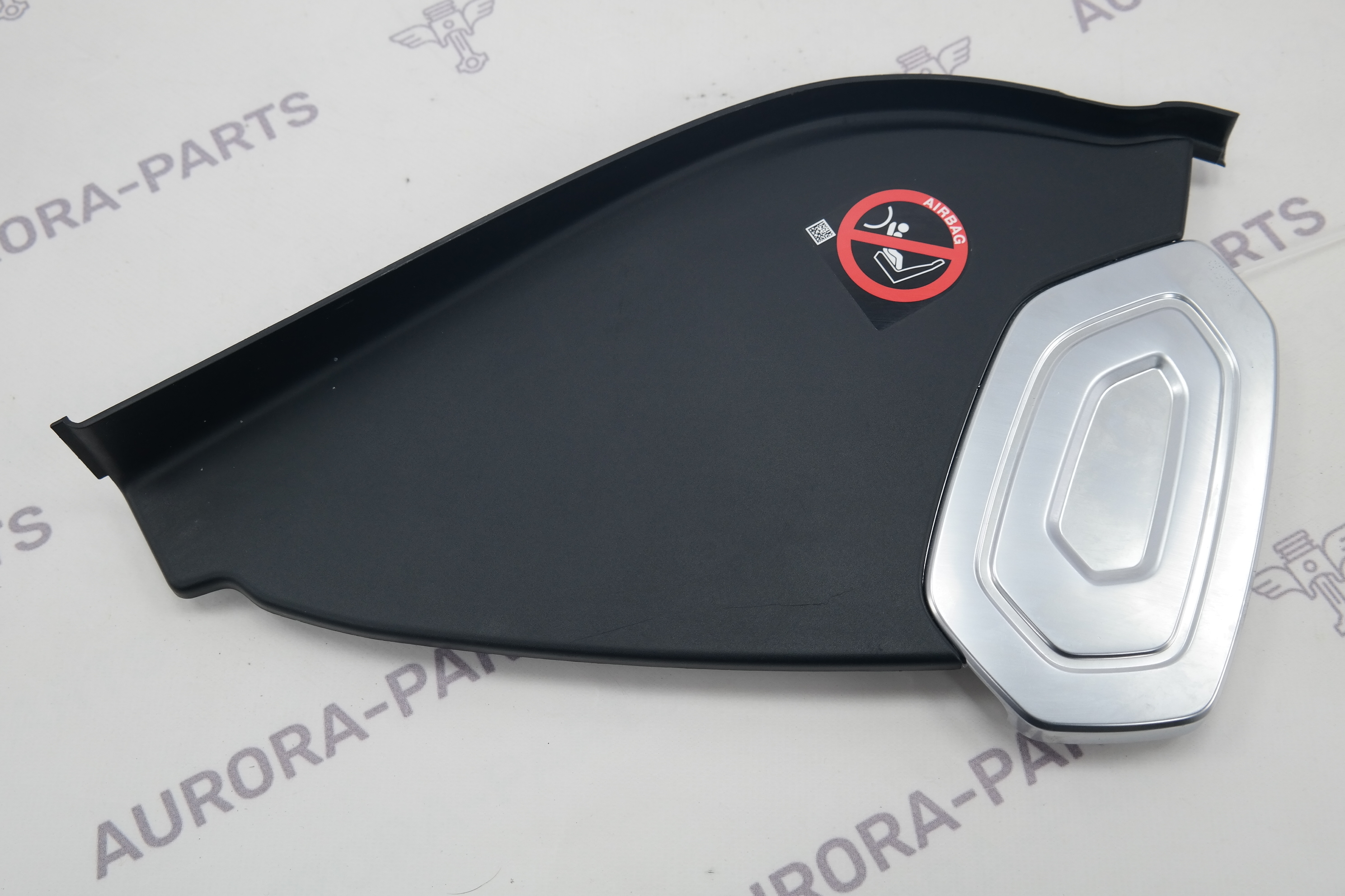 Накладка торпеды LH Land Rover Range Rover Sport