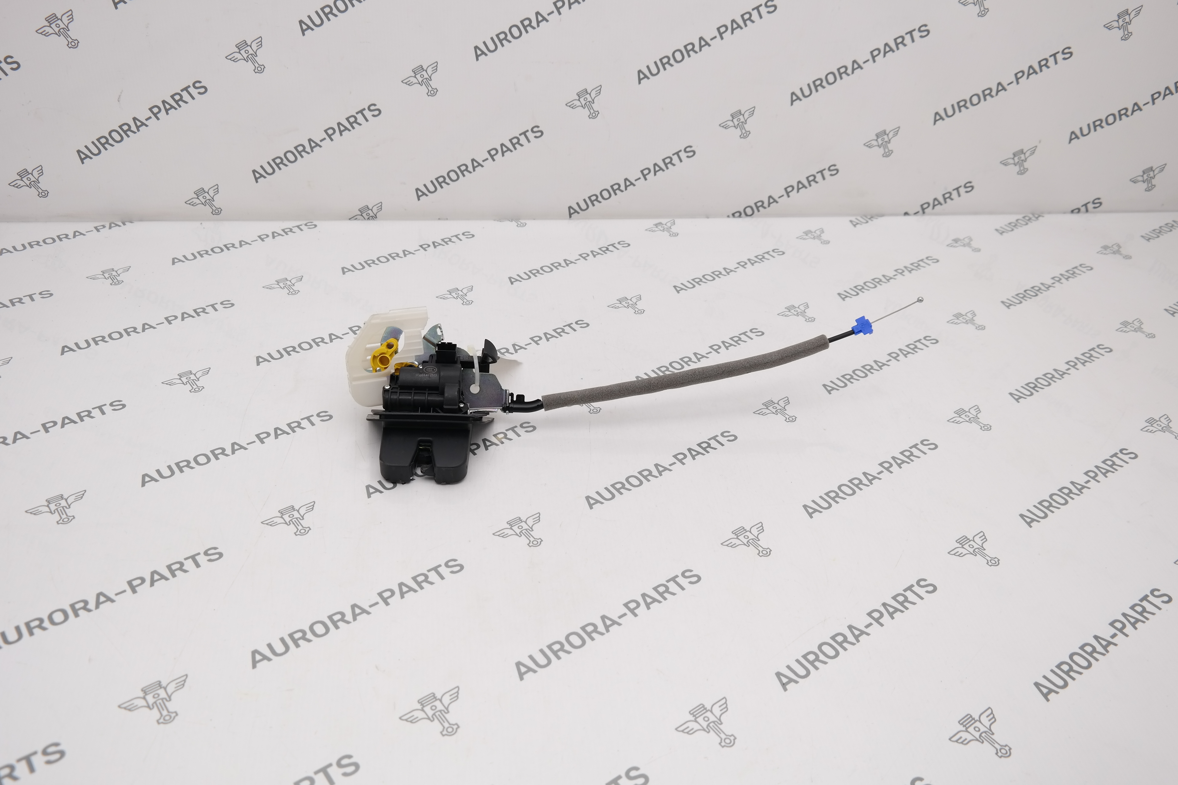 Замок крышки багажника Audi Q7