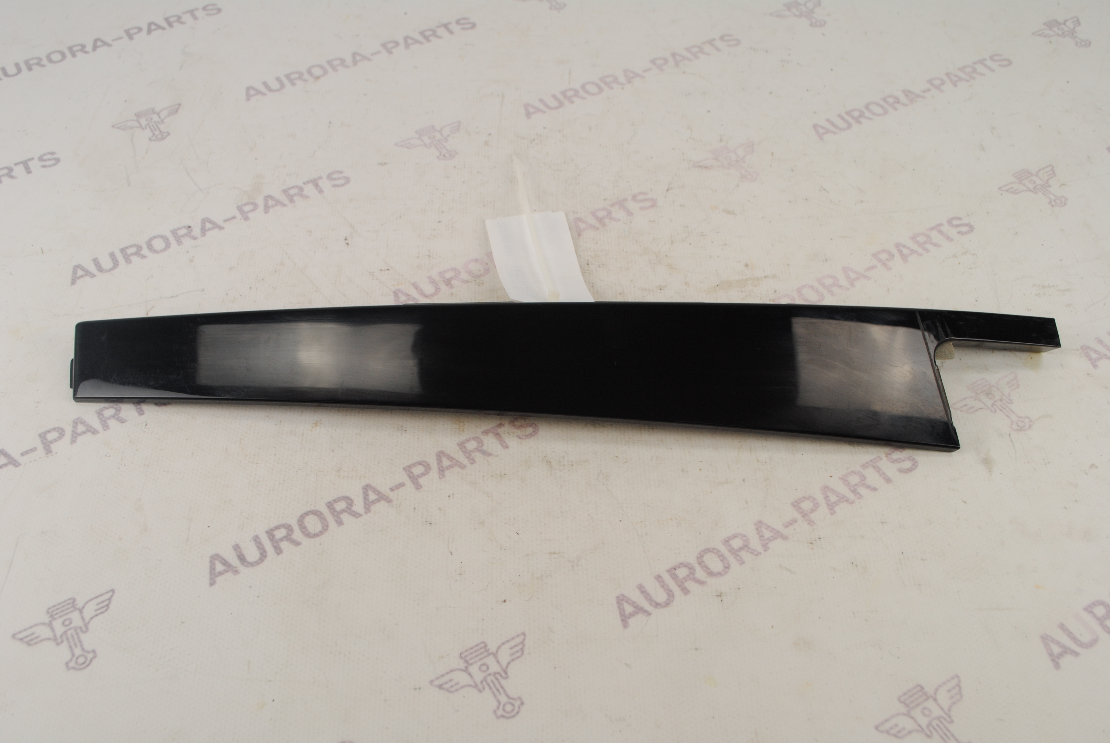 Накладка задней двери (Стойка B) LH Audi Q7