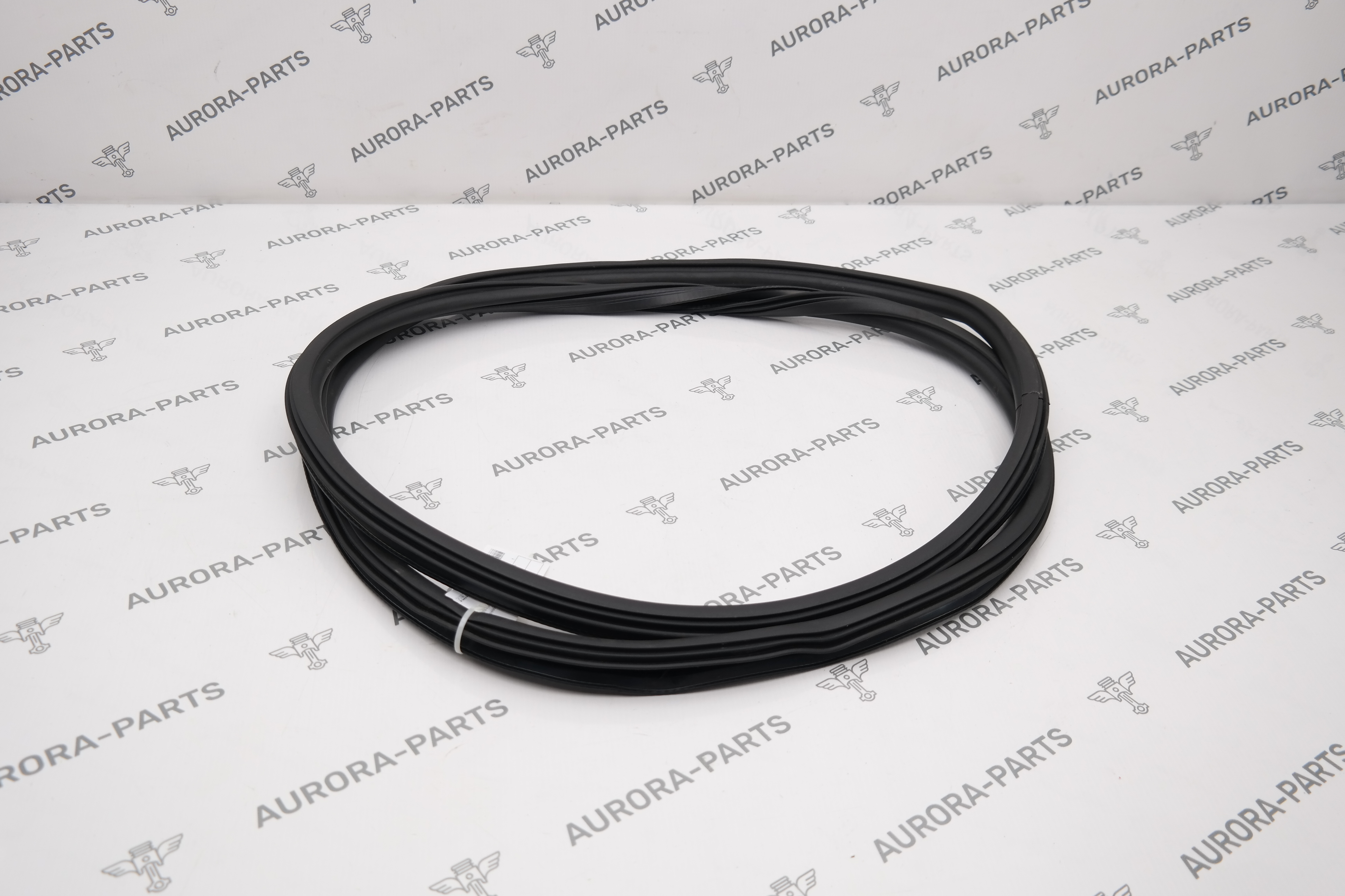 Уплотнитель проема задней двери Audi Q7