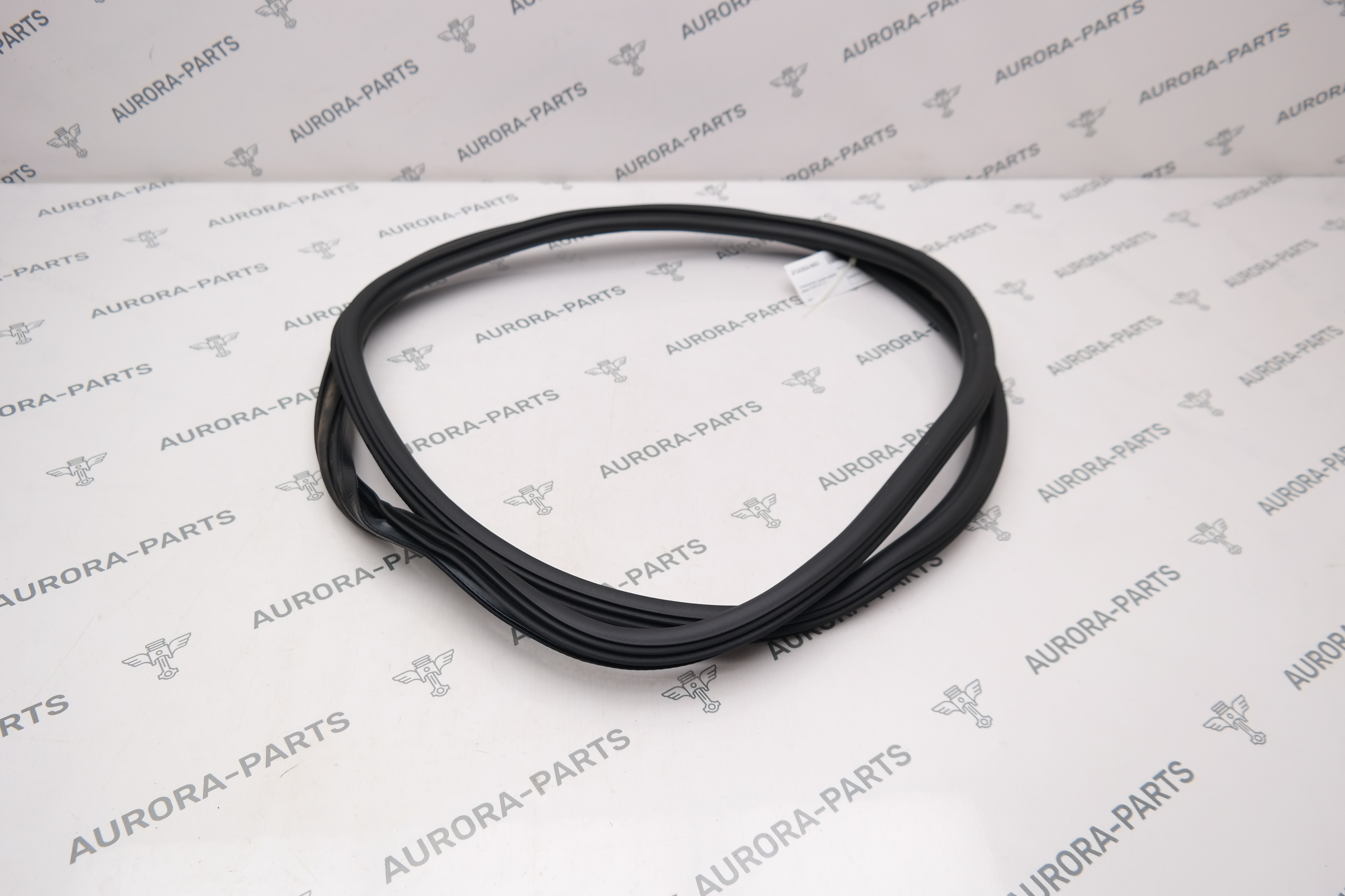 Уплотнитель проема задней двери Audi Q7