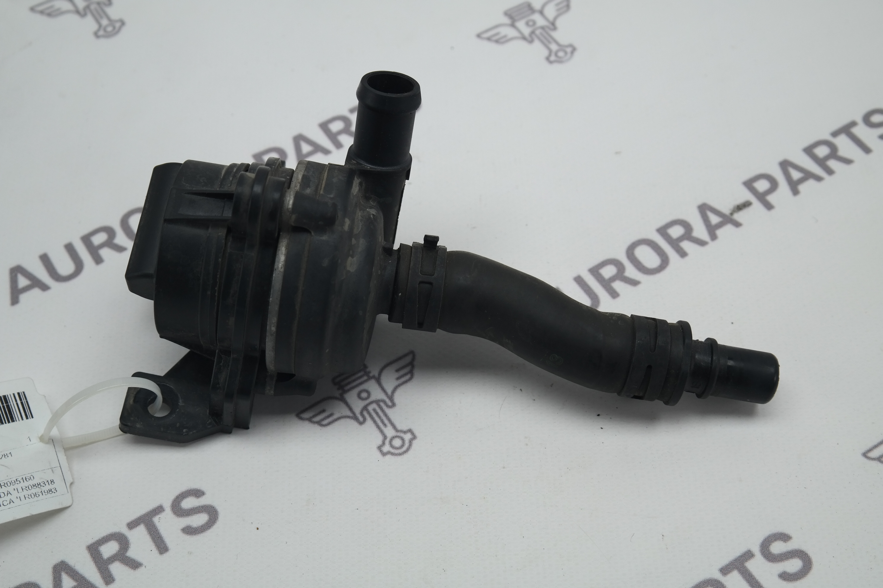 Насос дополнительный системы охлаждения Land Rover Range Rover 30DDTX