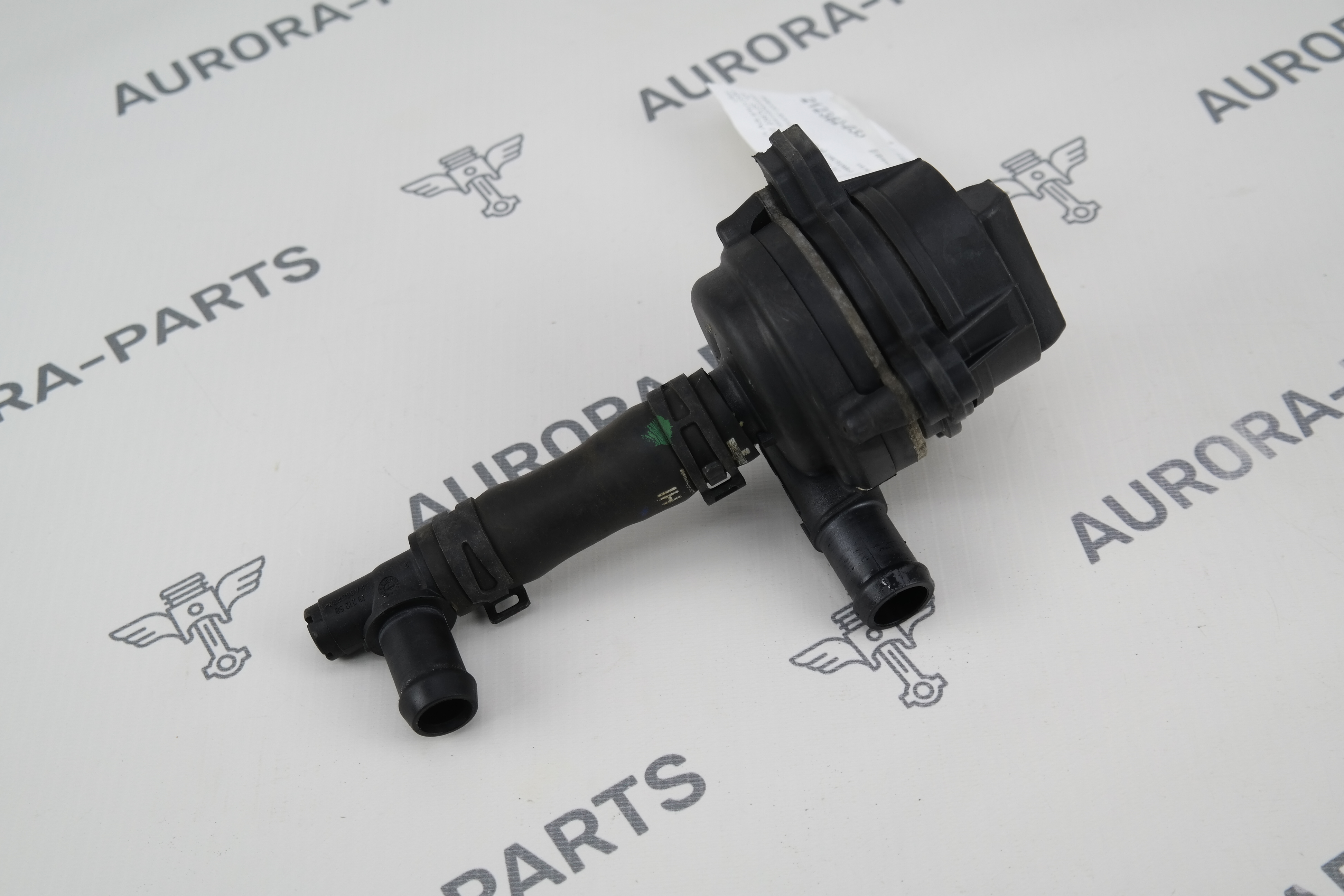 Насос дополнительный системы охлаждения Land Rover Range Rover 30DDTX