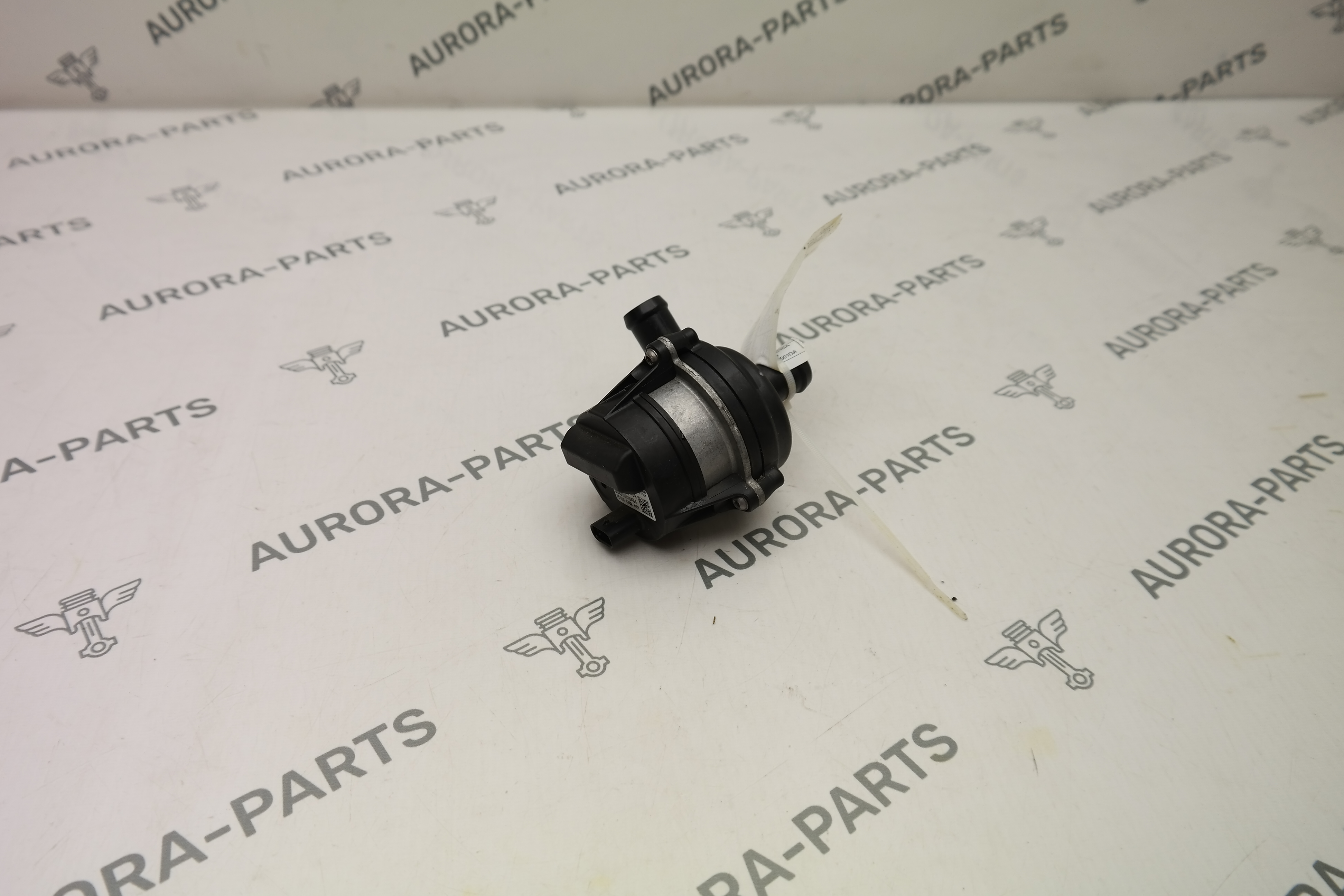 Насос дополнительный системы охлаждения Land Rover Range Rover 30DDTX