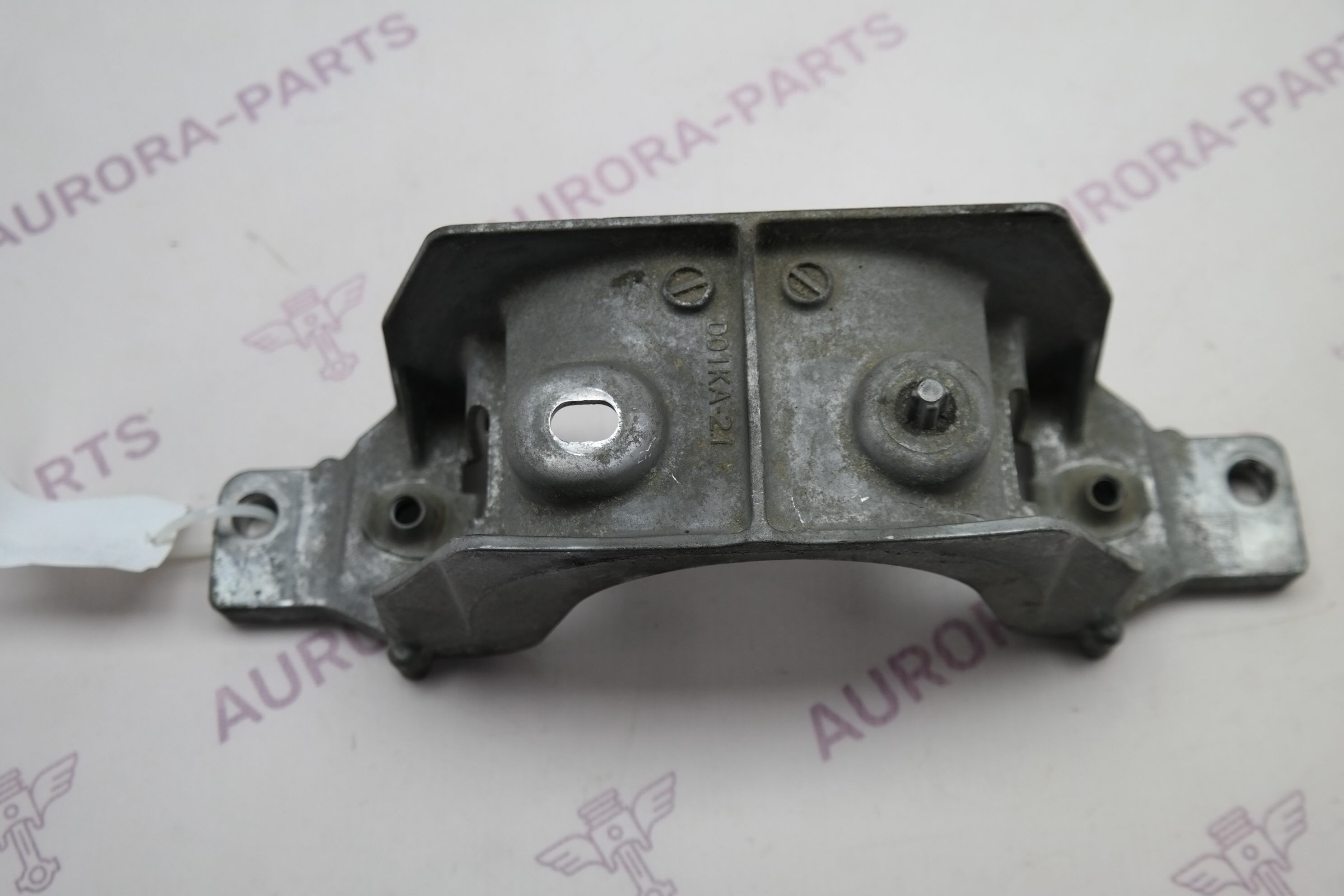 Кронштейн промежуточной опоры, кронштейн подвесного подшипника кардана Land Rover Range Rover 30DDTX