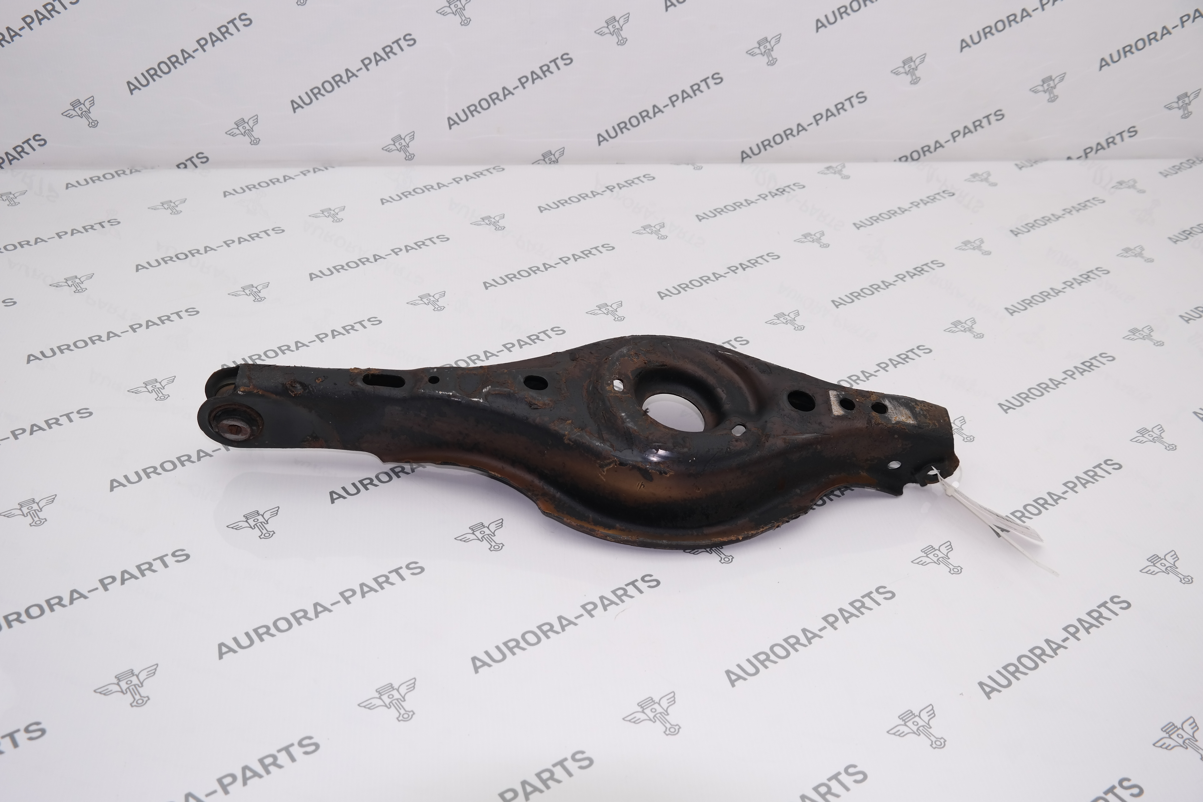 Рычаг задней подвески нижний RH Mazda CX-5