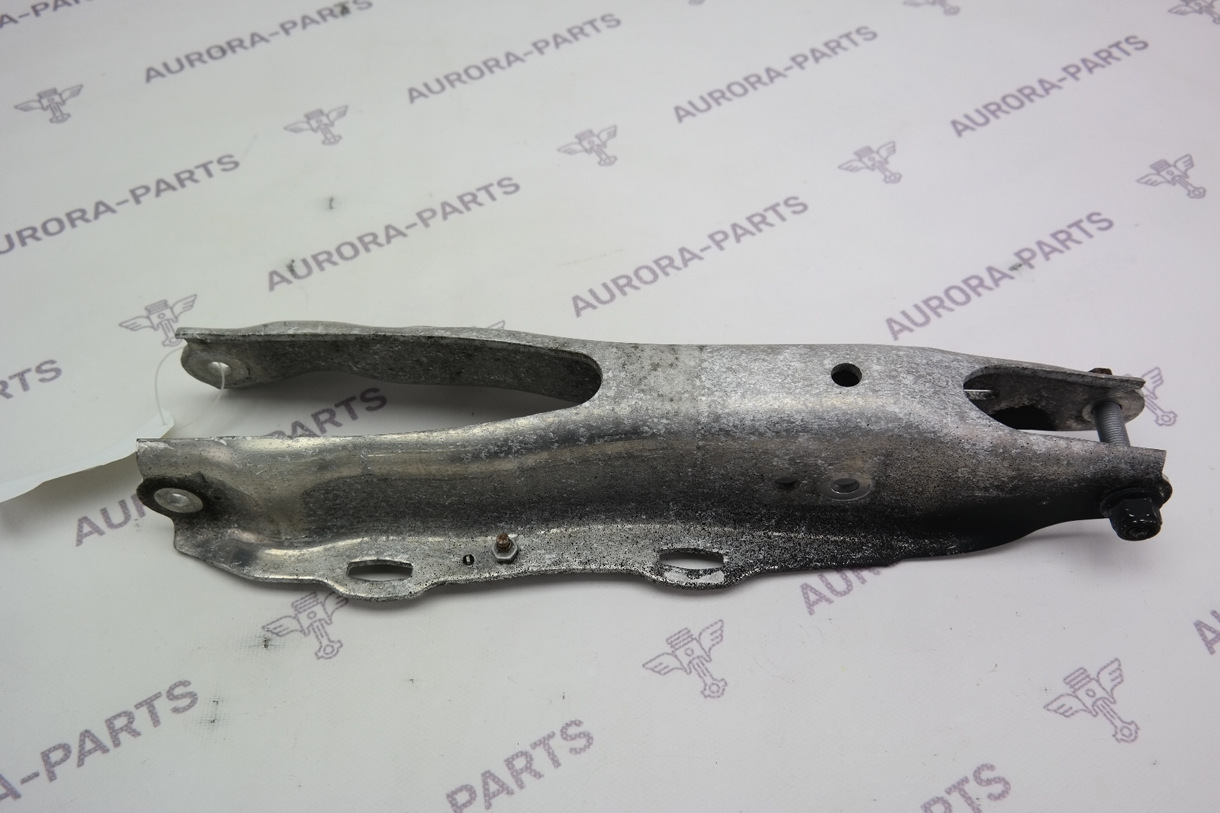 Рычаг задней подвески нижний, под амортизатор LH=RH Mercedes S-Klasse