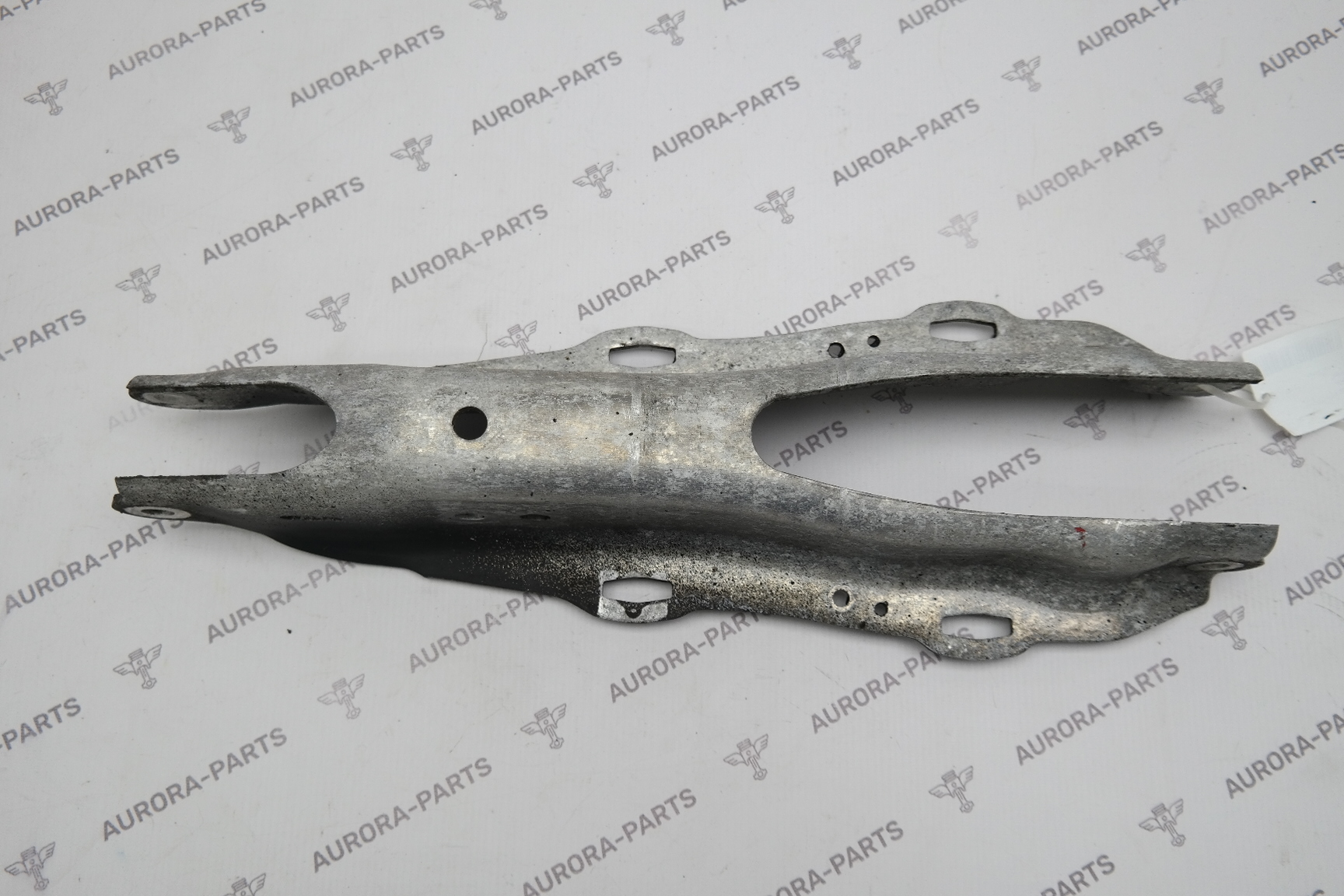 Рычаг задней подвески нижний, под амортизатор LH=RH Mercedes S-Klasse