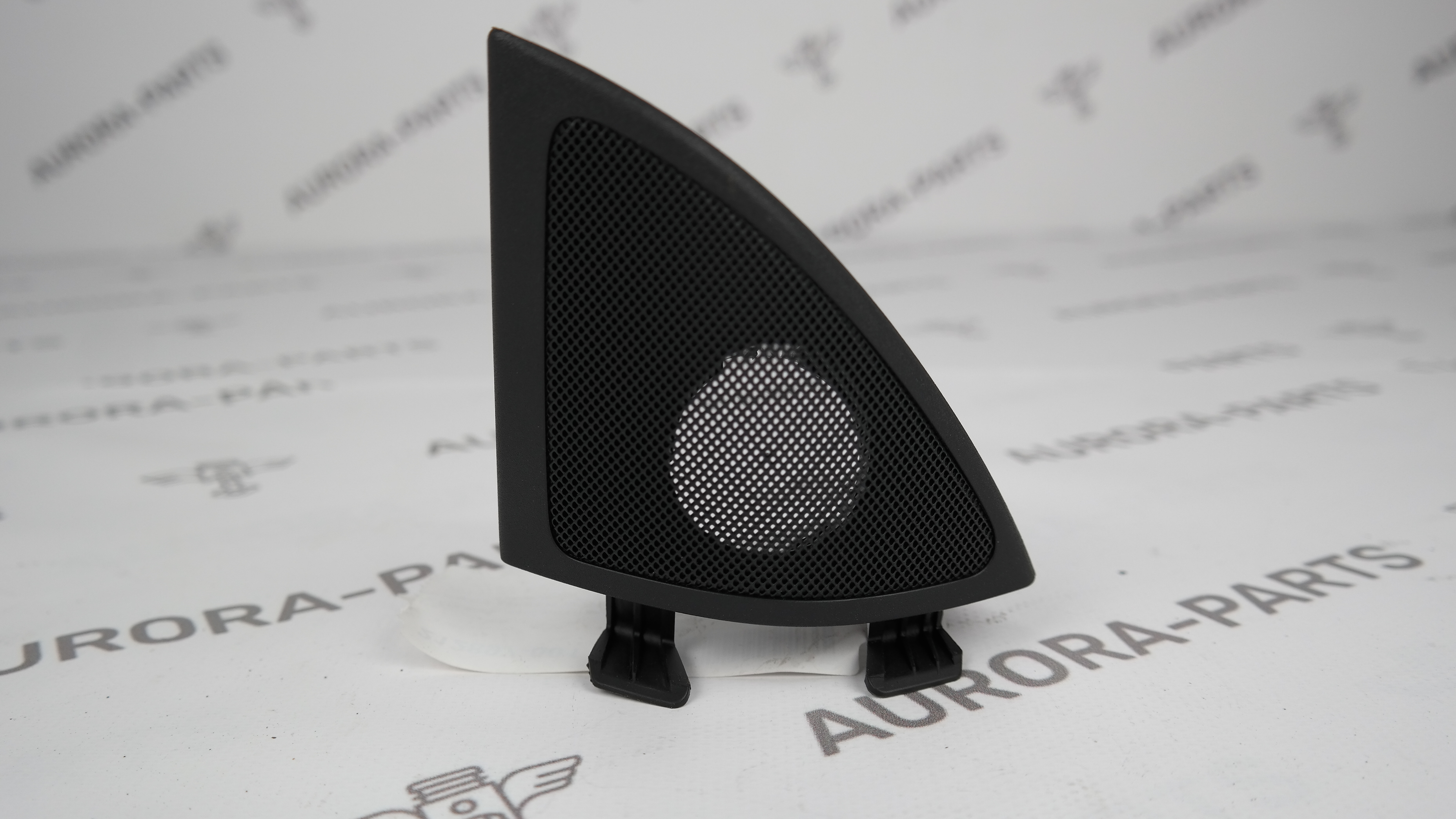 Крышка зеркала (треугольник внутренний) LH Mercedes S-Klasse