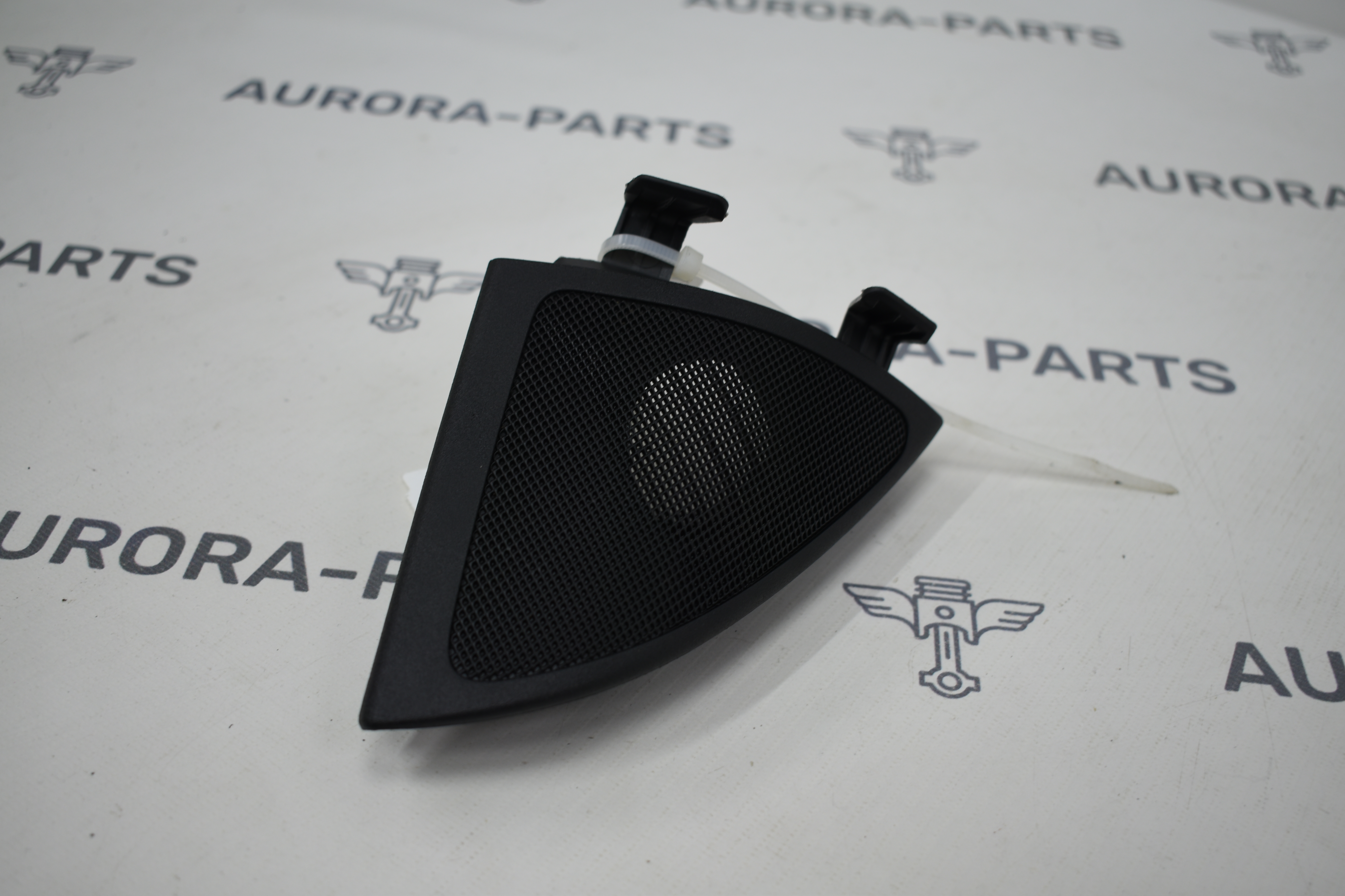 Крышка зеркала (треугольник внутренний) RH Mercedes S-Klasse