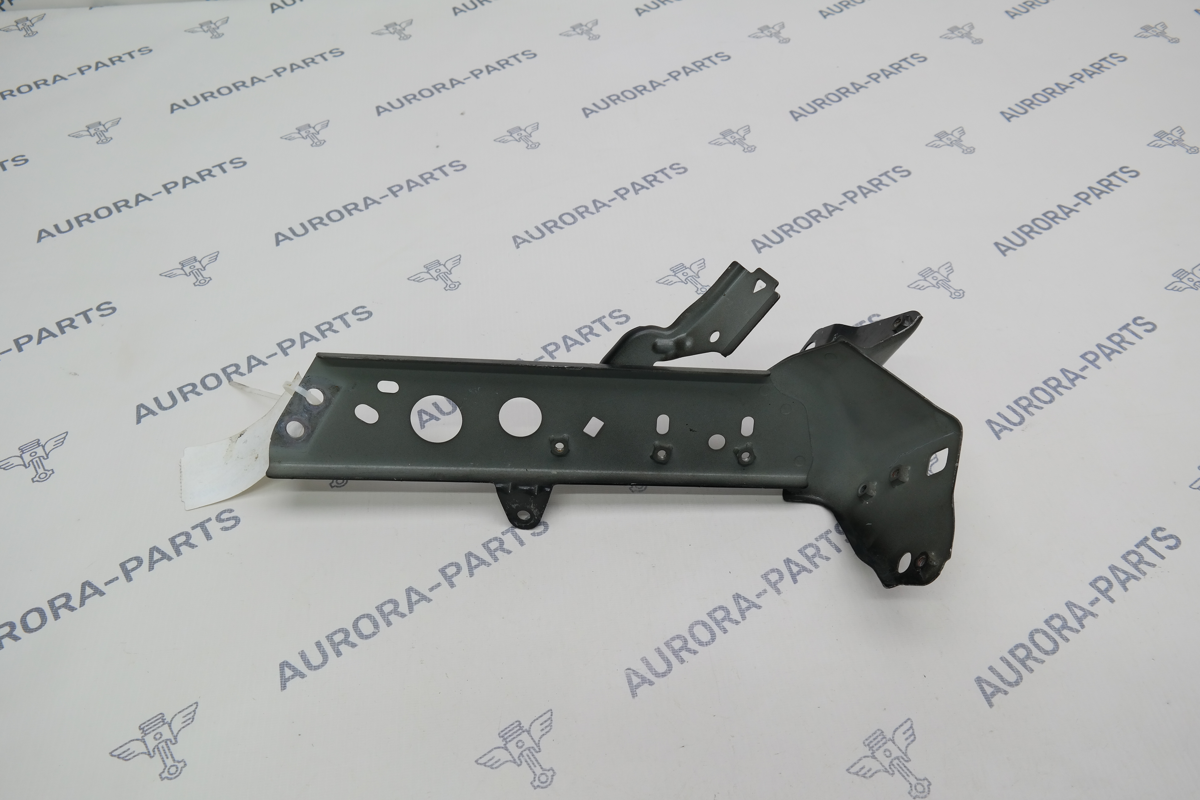 Кронштейн крепления переднего крыла RH Mazda CX-5