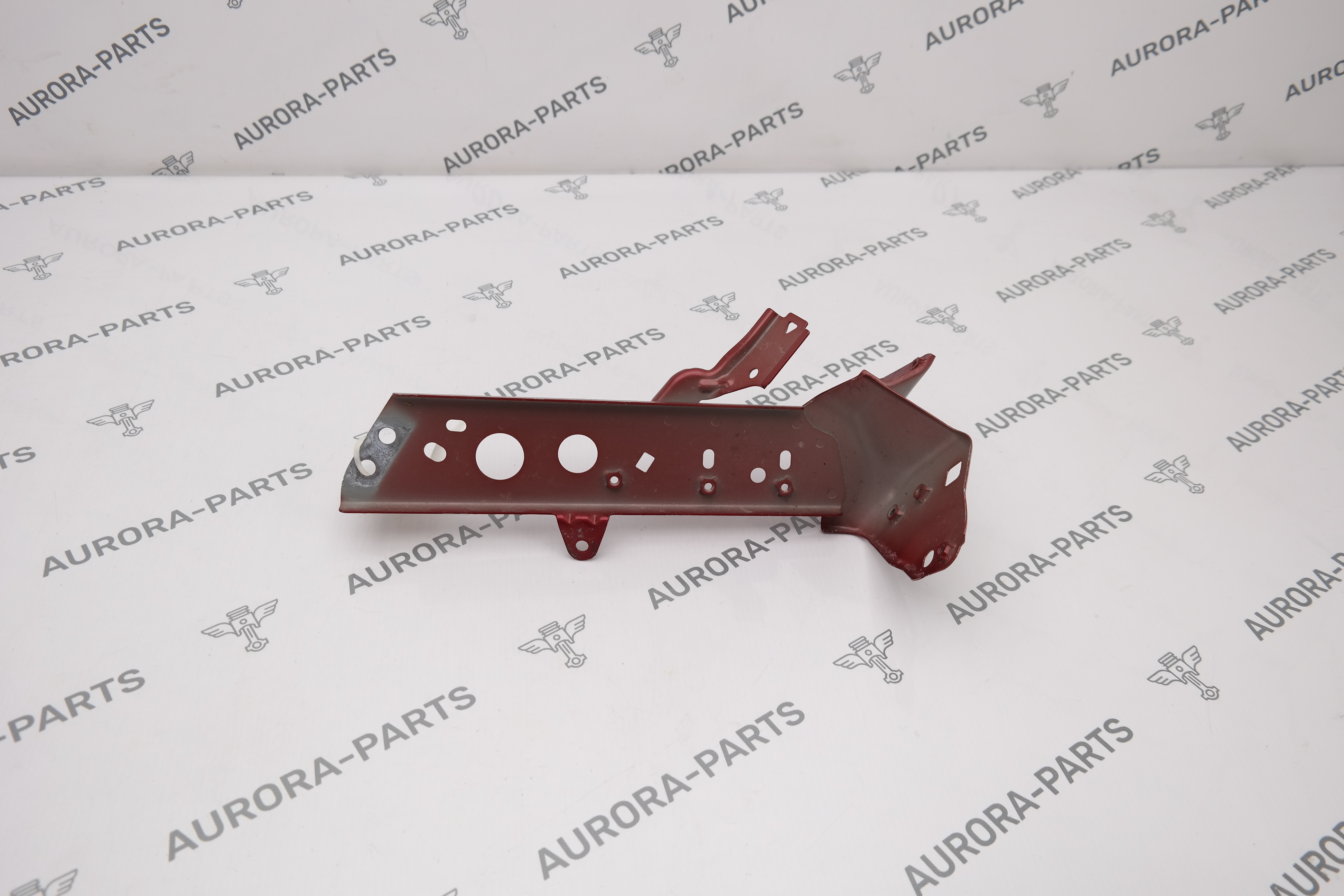 Кронштейн крепления переднего крыла RH Mazda CX-5