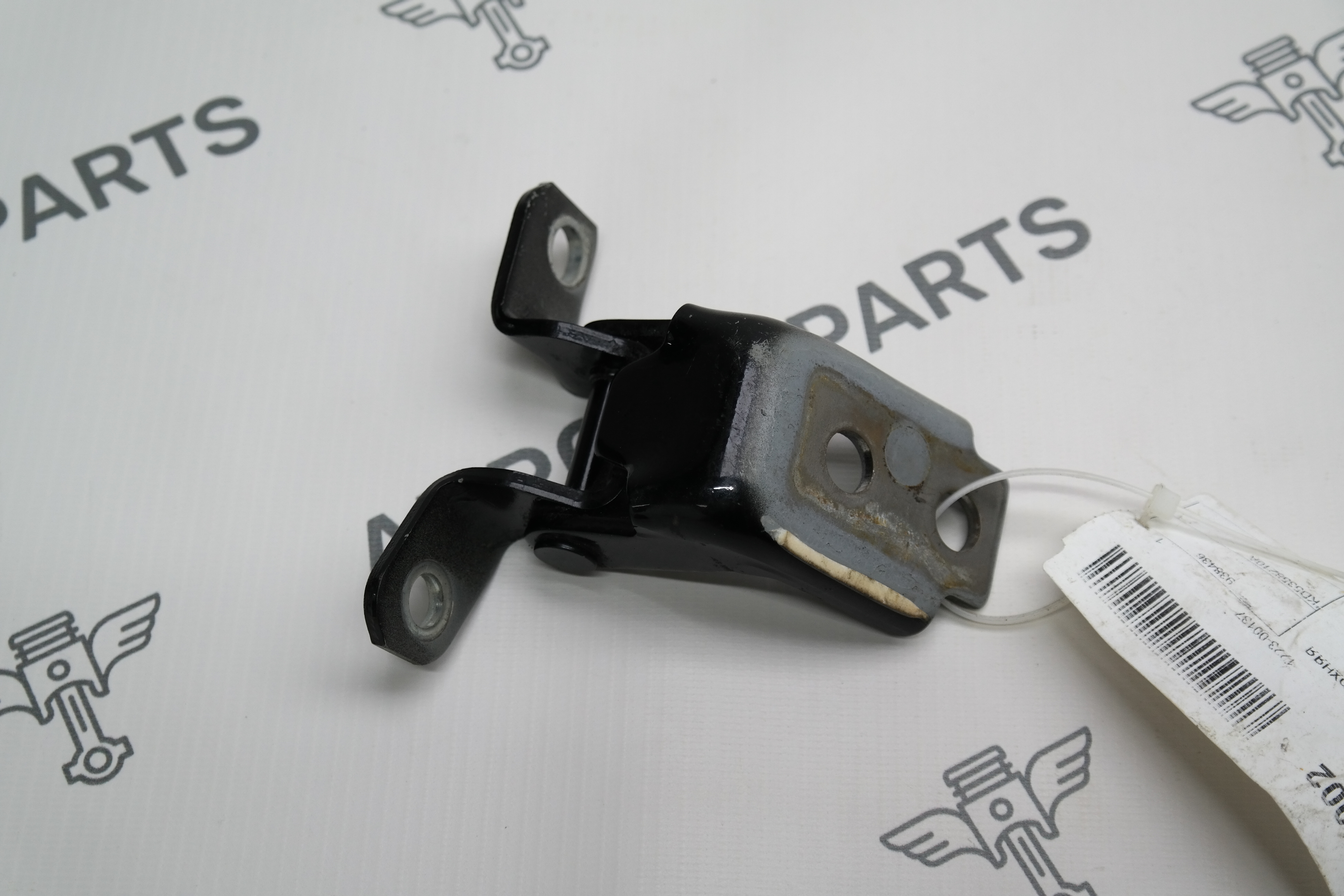 Петля двери передняя верхняя RH Mazda CX-5