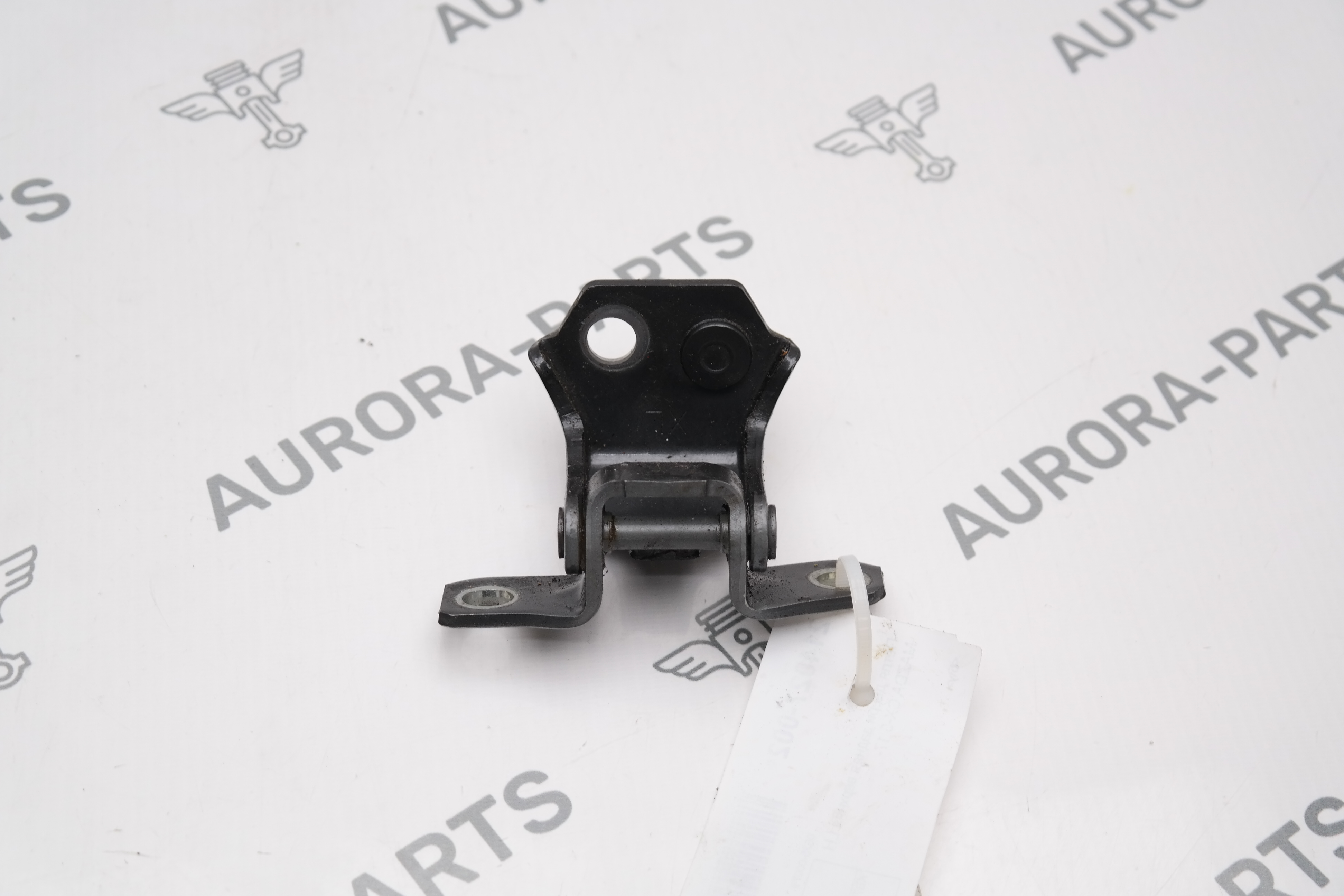 Петля двери задняя верхняя LH Mazda CX-5