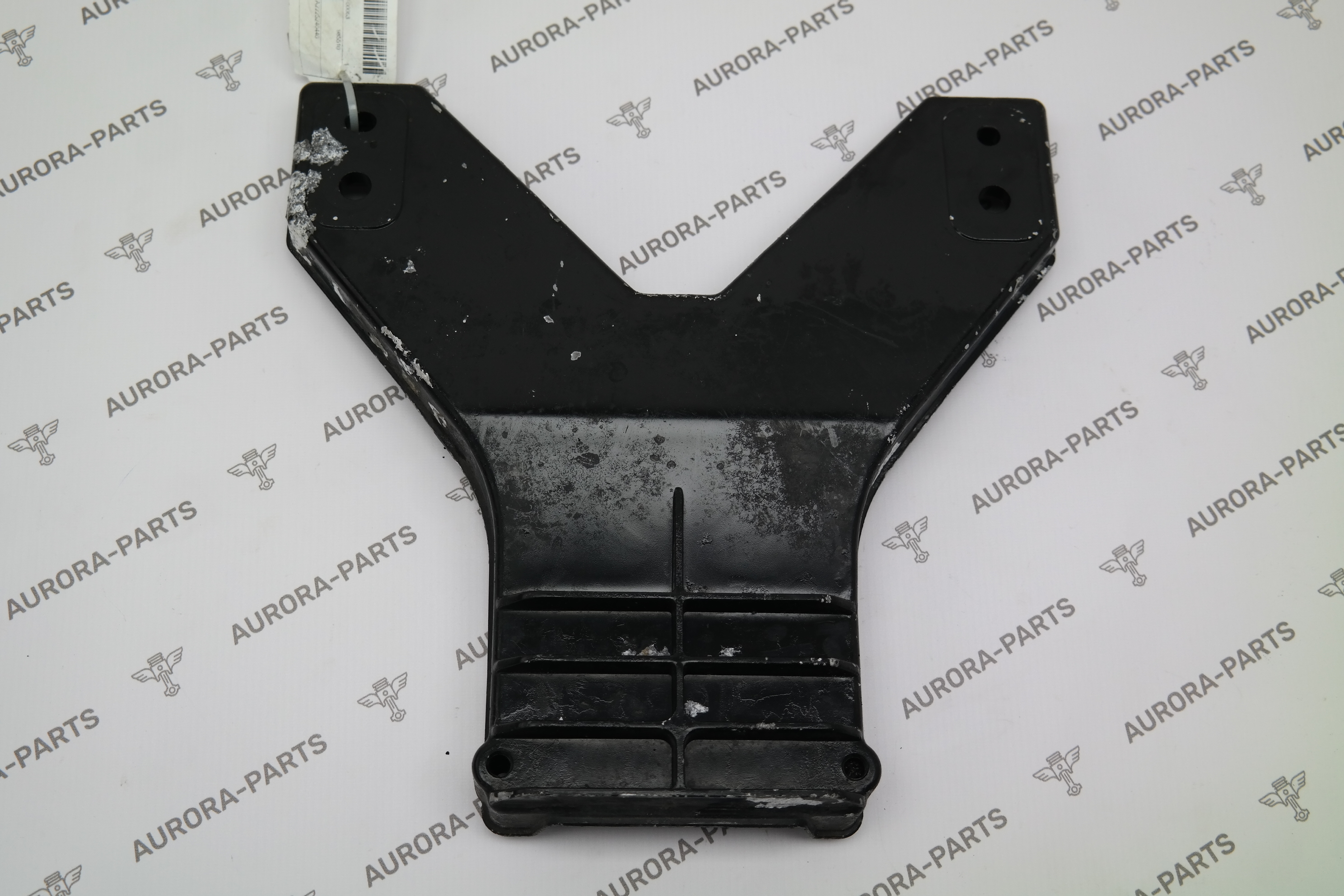 Кронштейн ниши запасного колеса Mercedes S-Klasse