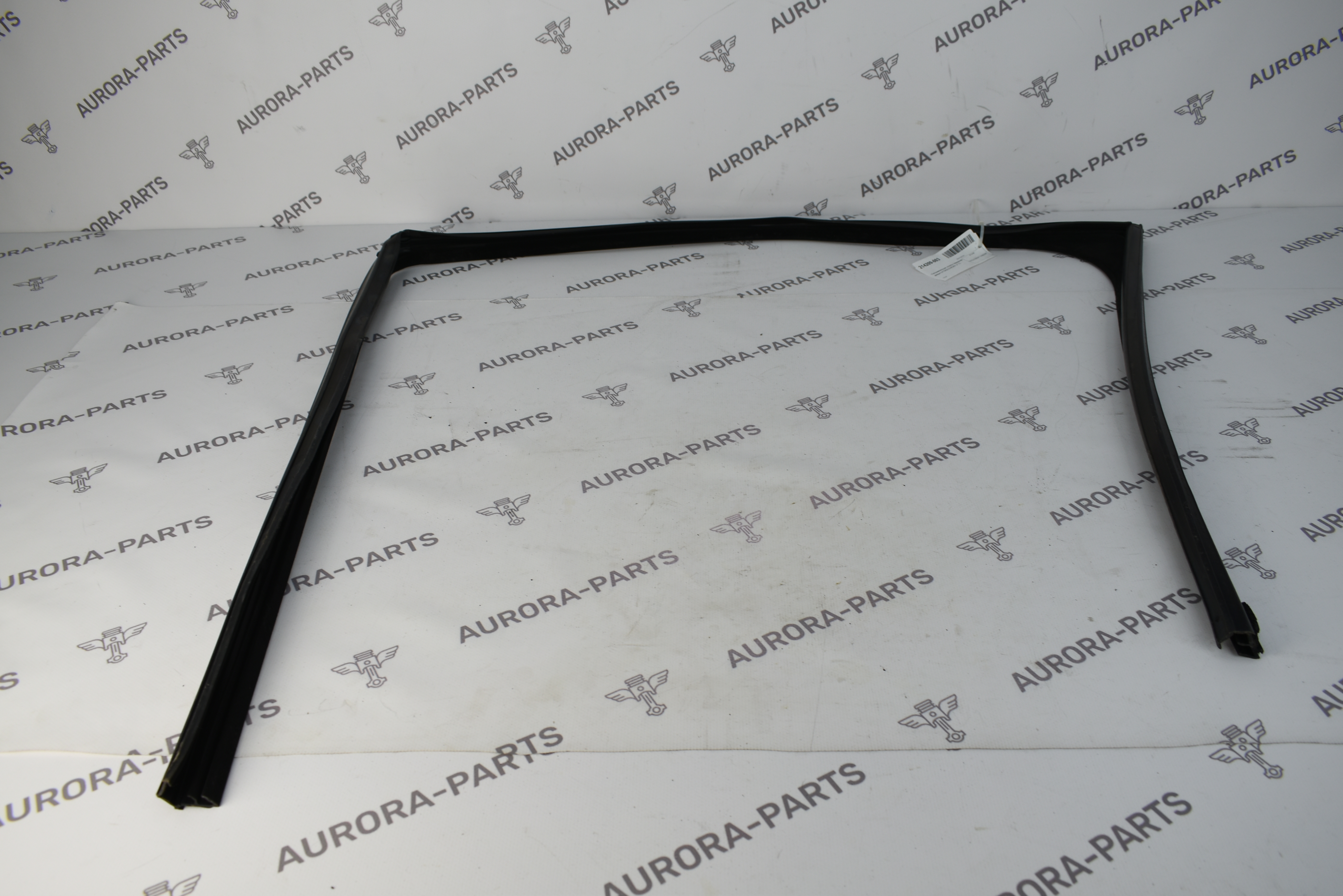 Направляющая стекла передней двери LH Land Rover Discovery