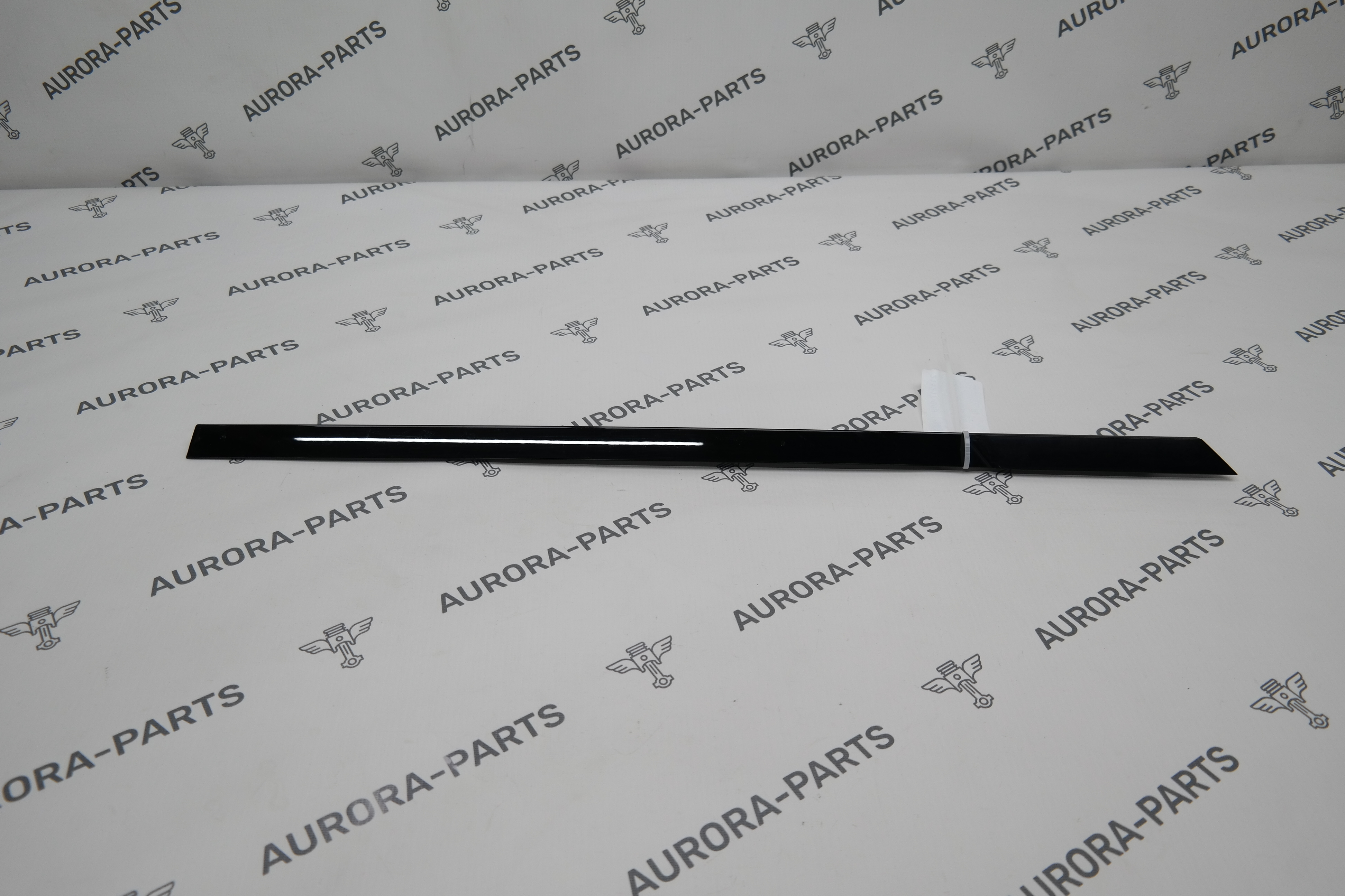 Молдинг рамки задней двери (верхний) LH Land Rover Discovery