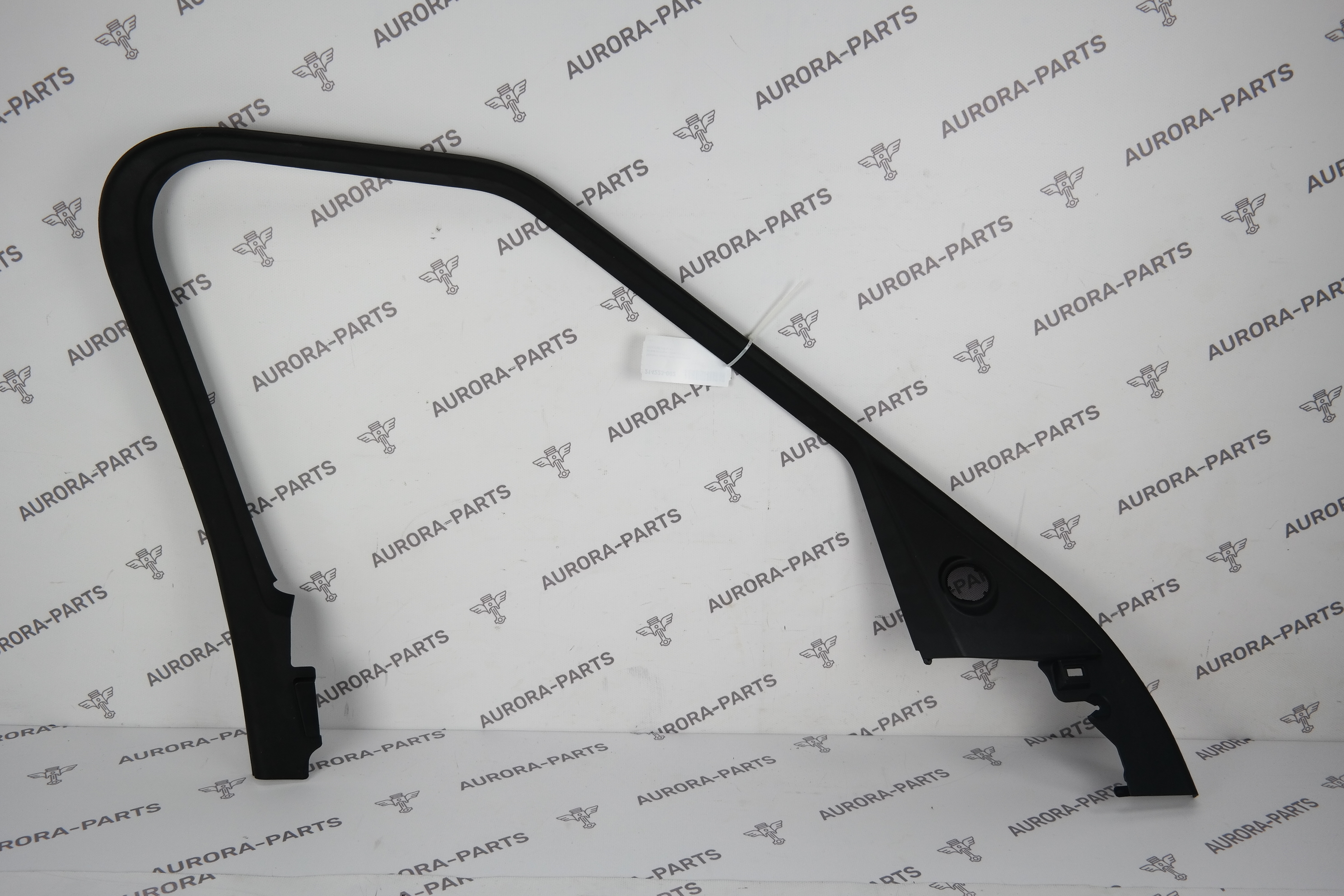 Молдинг рамы окна передней двери (внутри салона) LH Land Rover Discovery