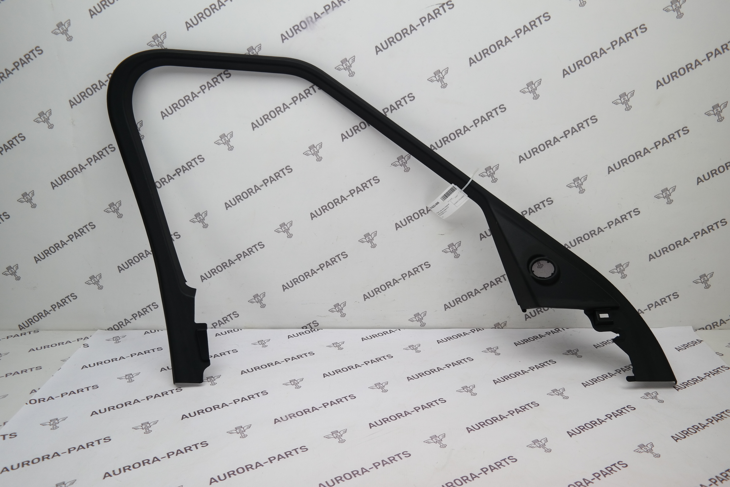 Молдинг рамы окна передней двери (внутри салона) LH Land Rover Discovery