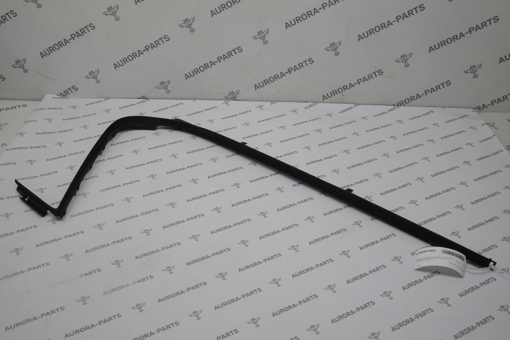 Молдинг, бархотка задней двери LH Land Rover Discovery