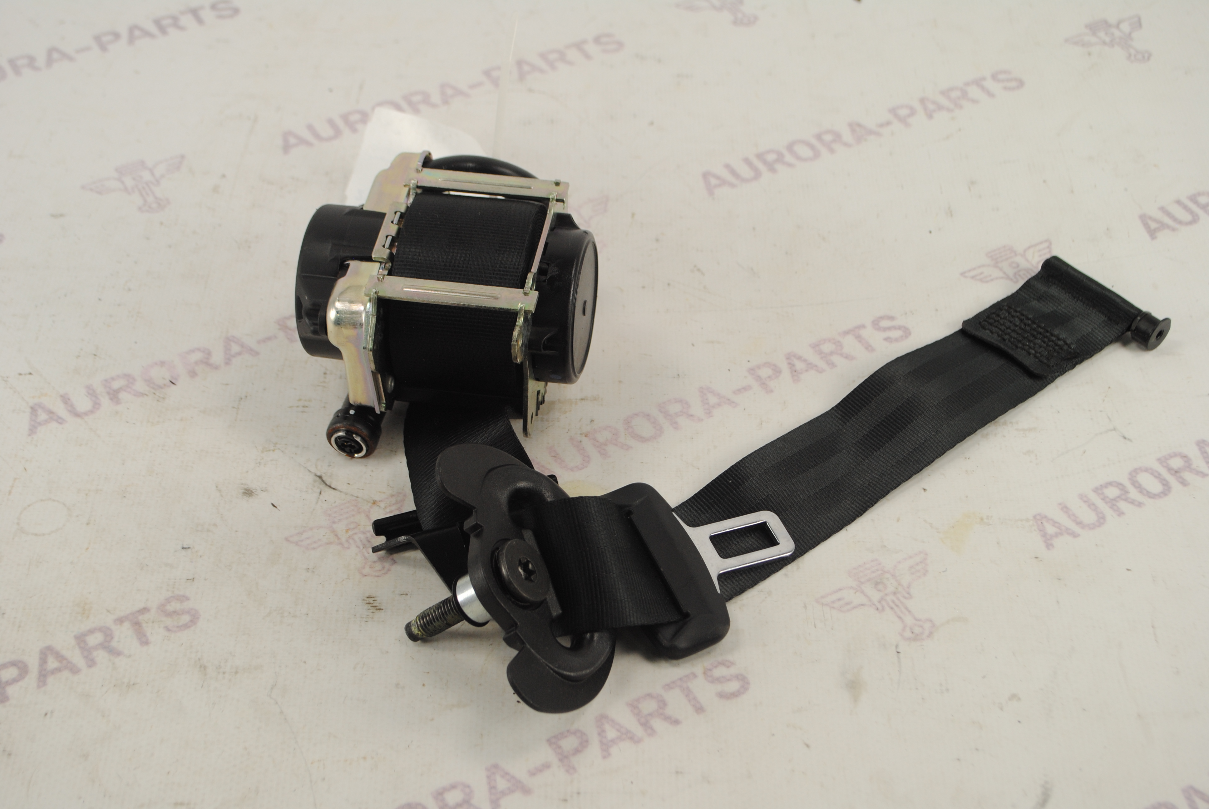 Ремень безопасности передний LH Land Rover Discovery