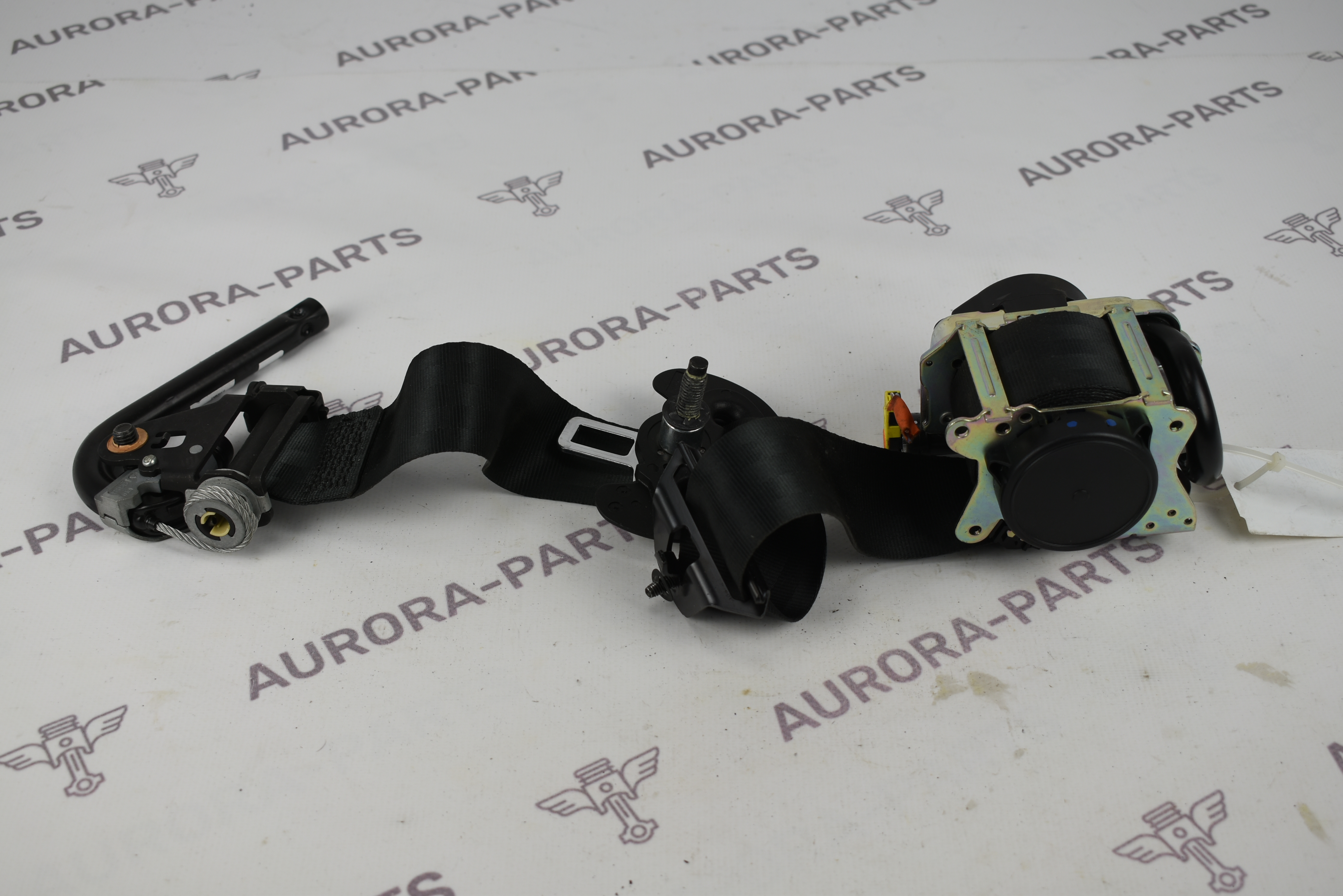 Ремень безопасности передний LH Land Rover Discovery