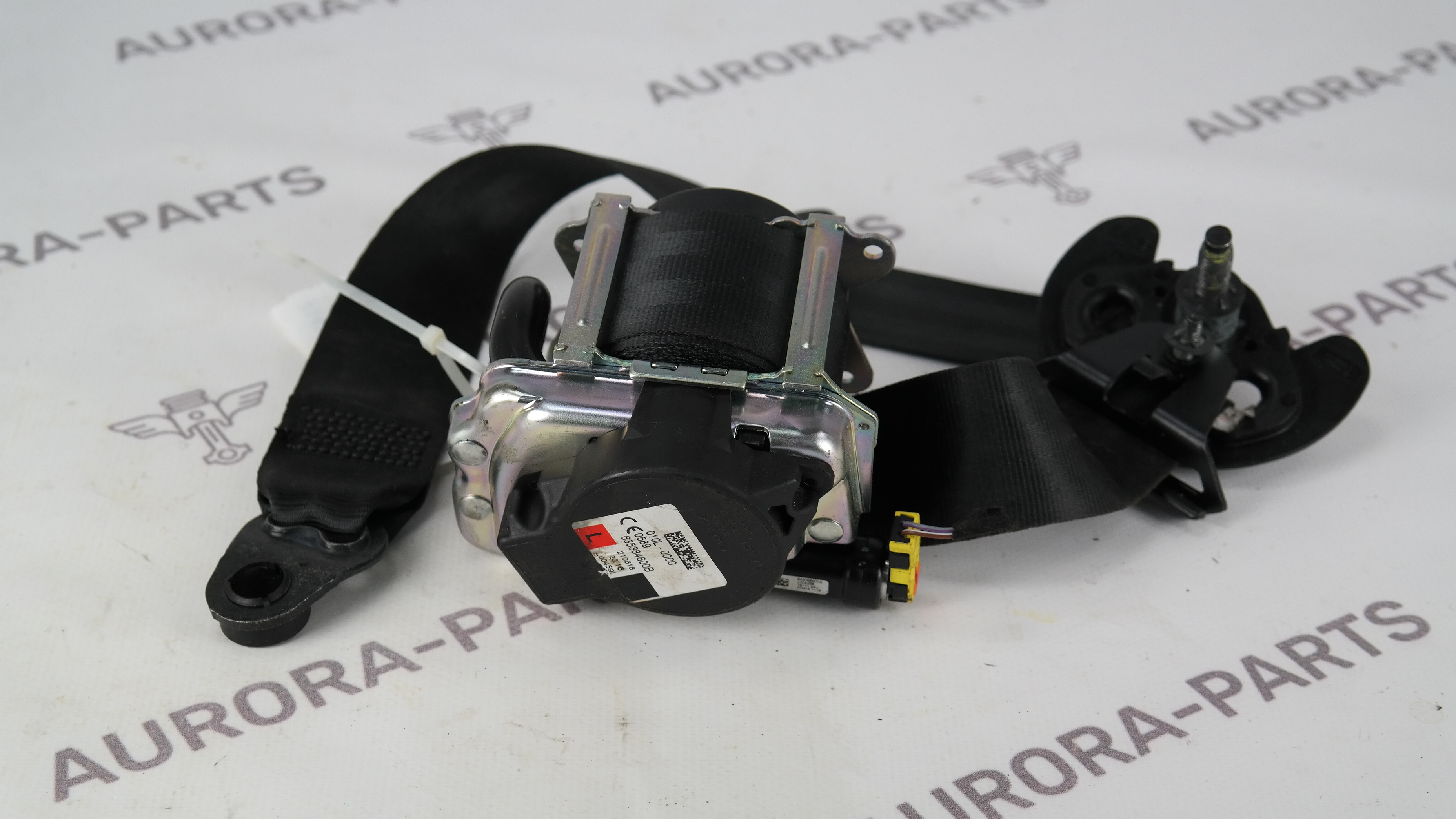 Ремень безопасности передний RH Land Rover Discovery