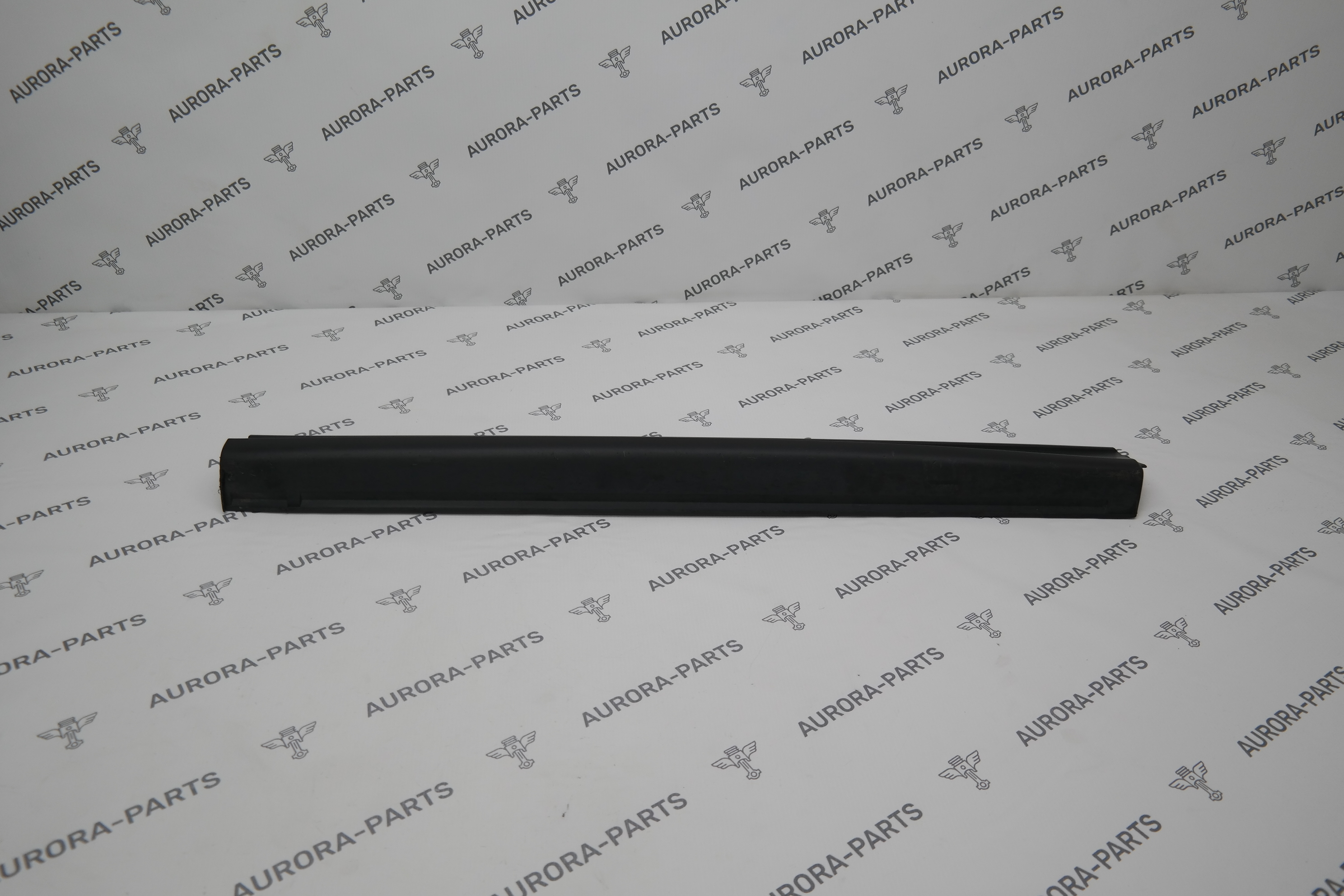 Молдинг нижний передней двери RH Mazda CX-5