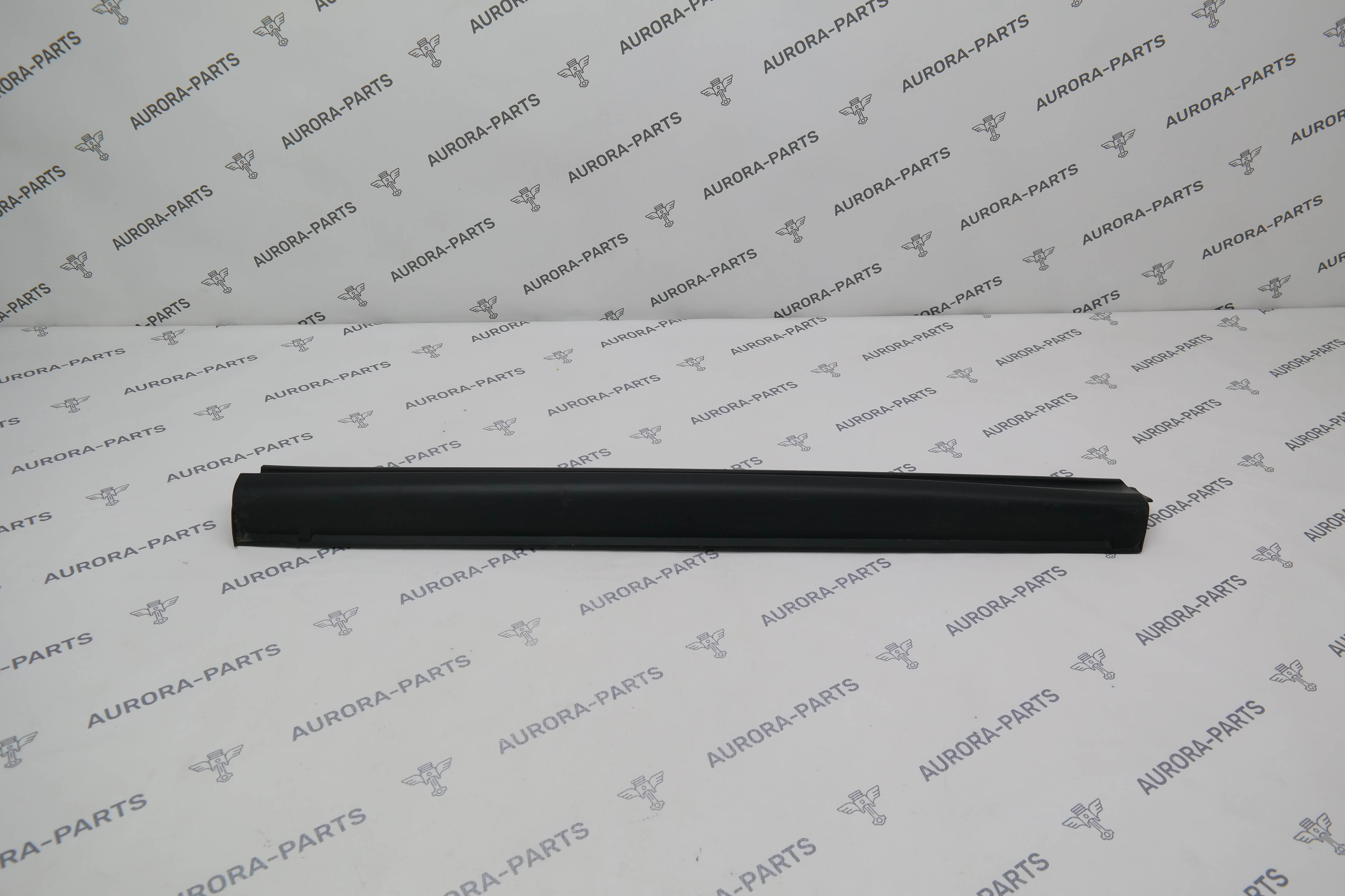 Молдинг нижний передней двери RH Mazda CX-5