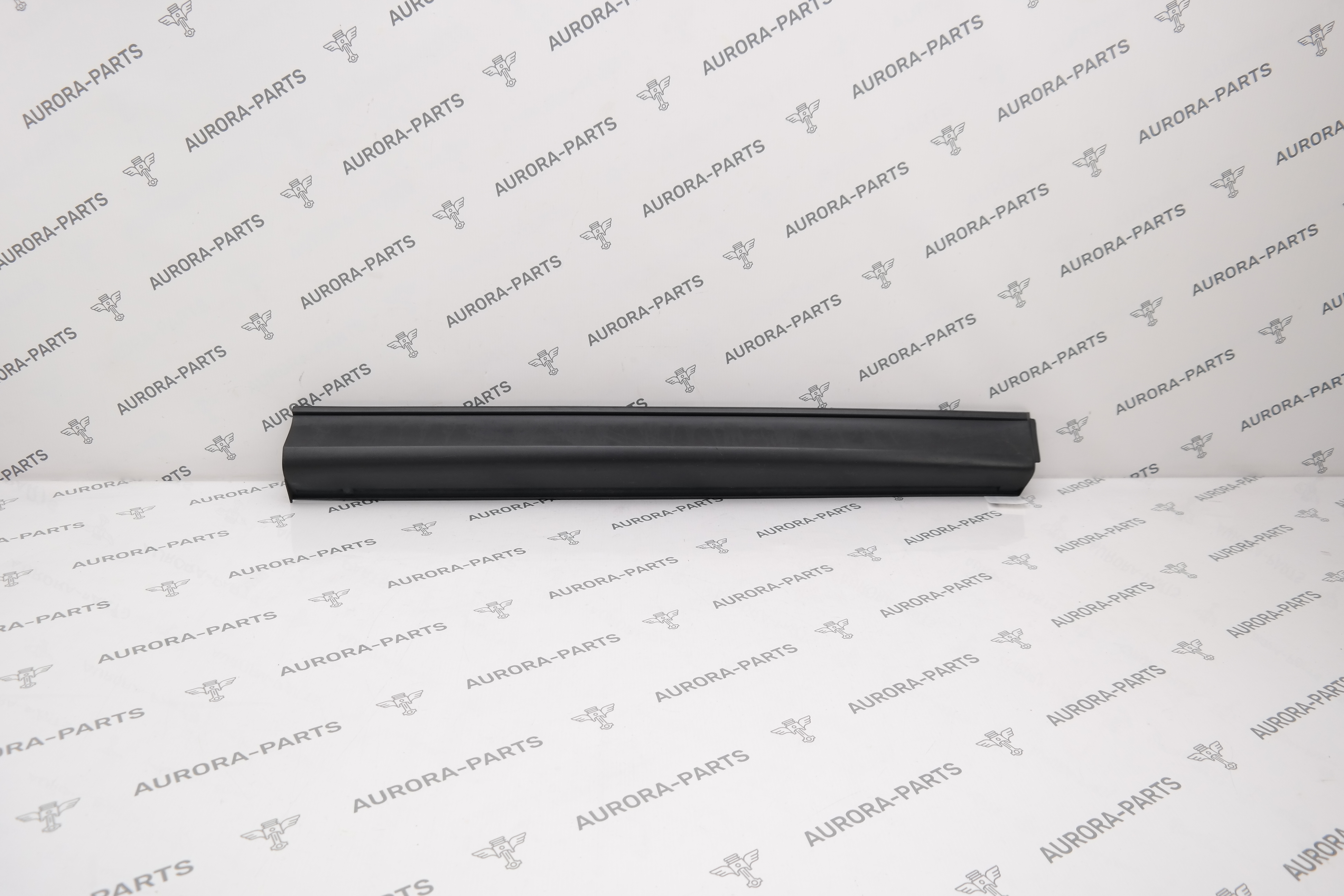 Молдинг нижний передней двери RH Mazda CX-5