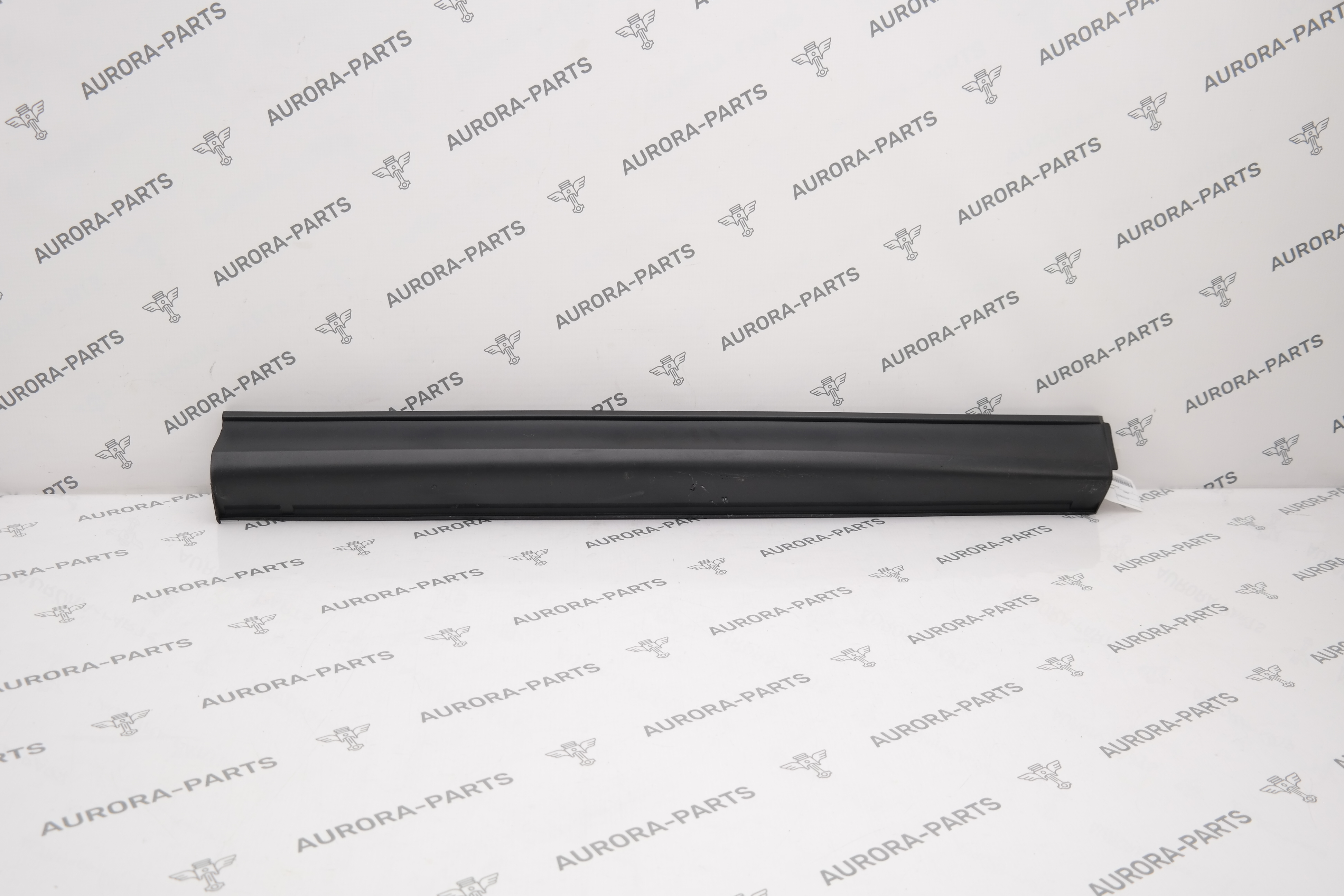 Молдинг нижний передней двери RH Mazda CX-5