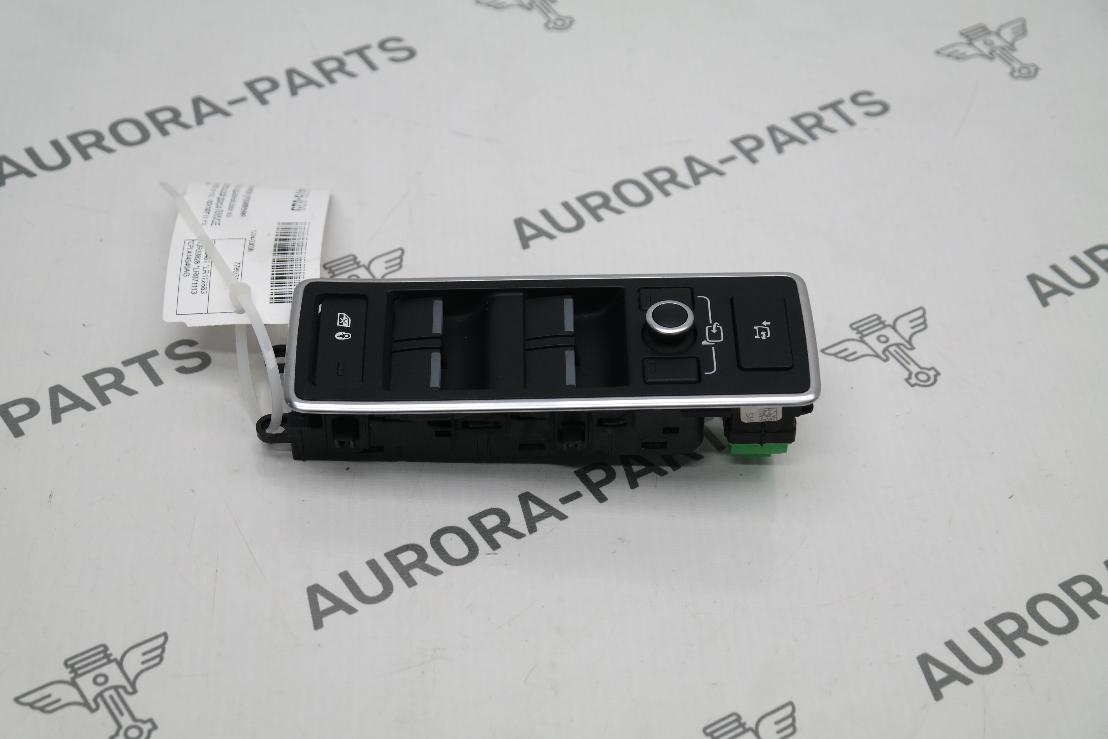 Блок кнопок управления стеклоподъемниками на водительской двери Land Rover Range Rover 30DDTX