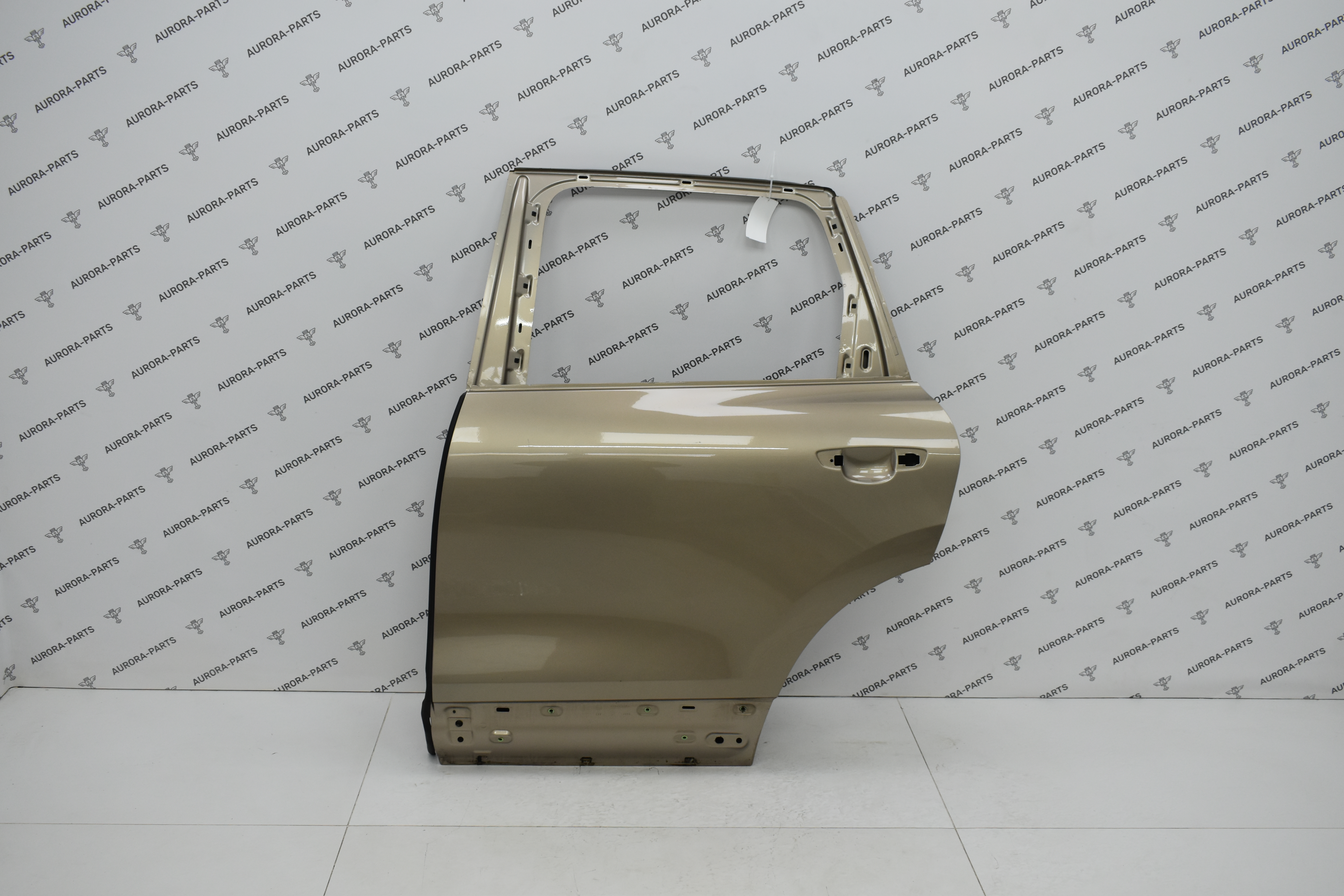 Дверь задняя LH (голая) VW Touareg