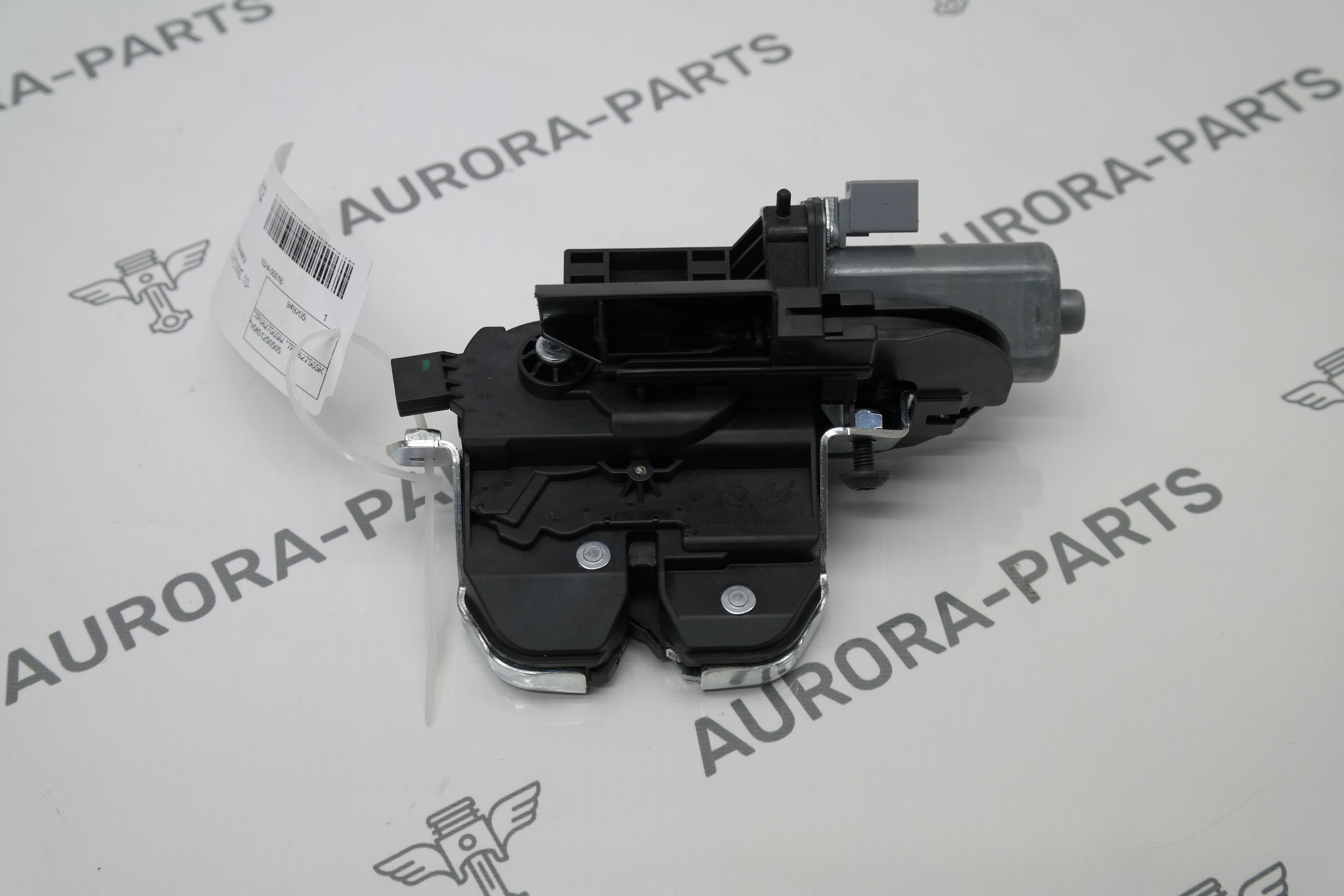 Замок крышки багажника VW Touareg