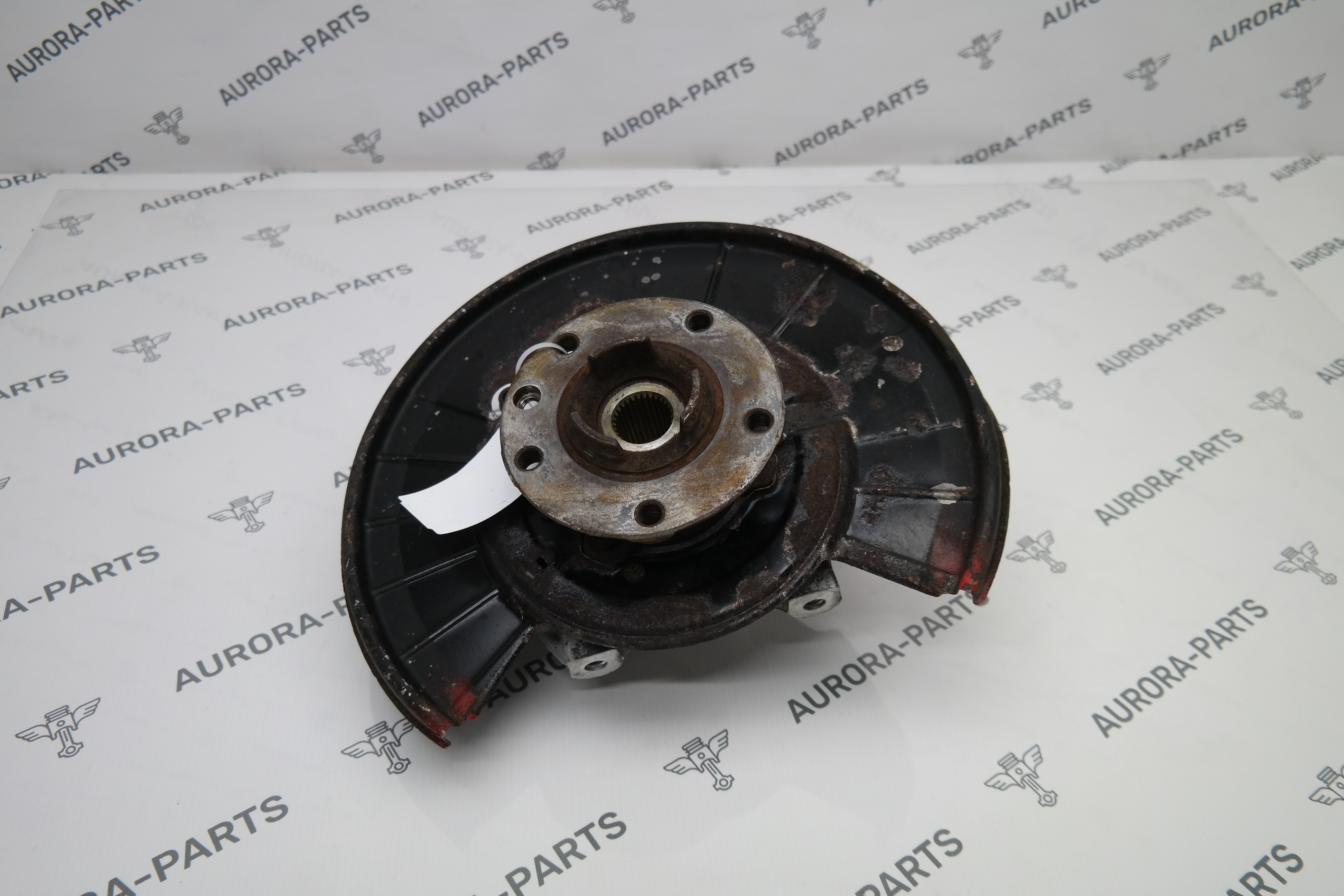 Кулак задний LH VW Touareg