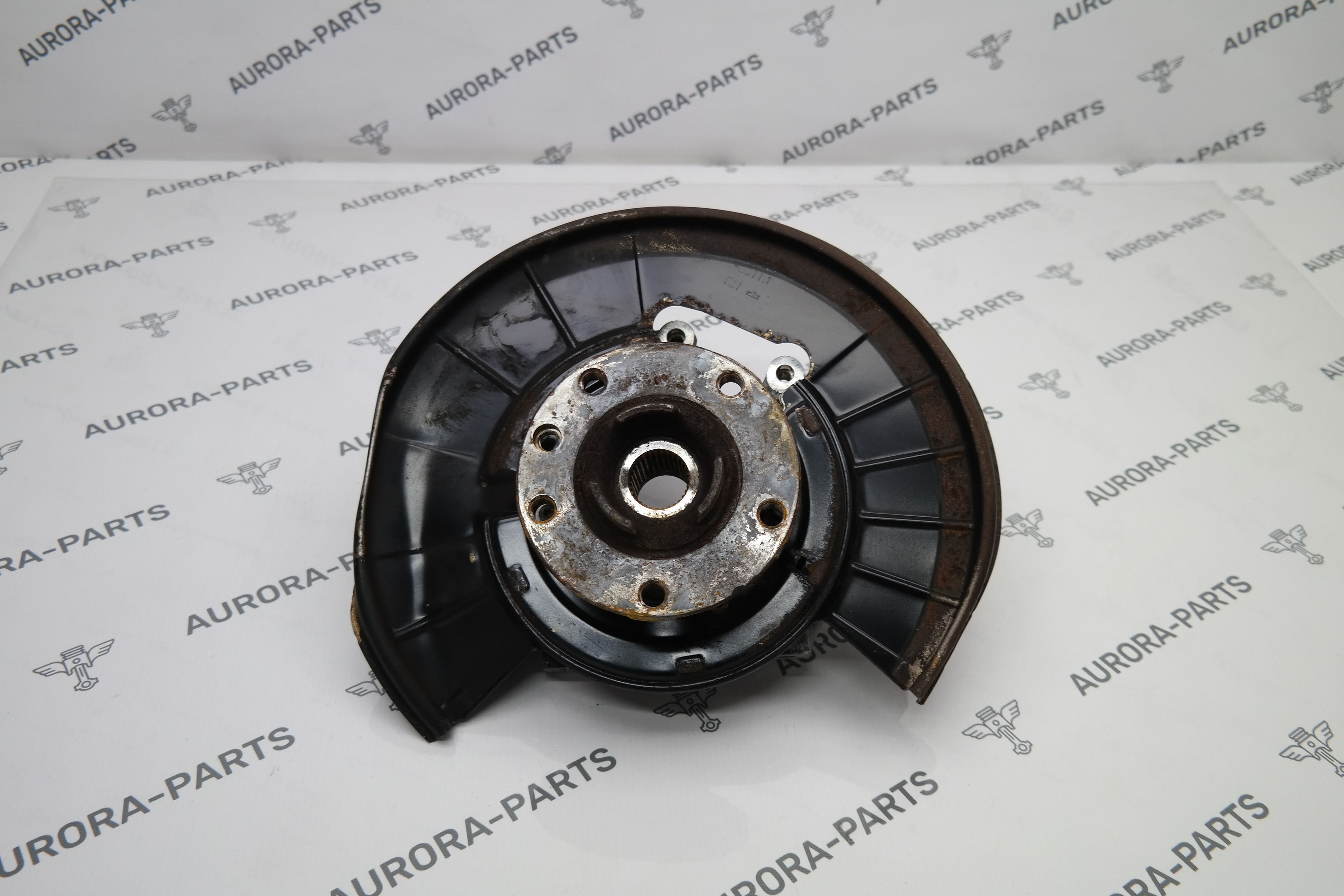 Кулак задний RH VW Touareg