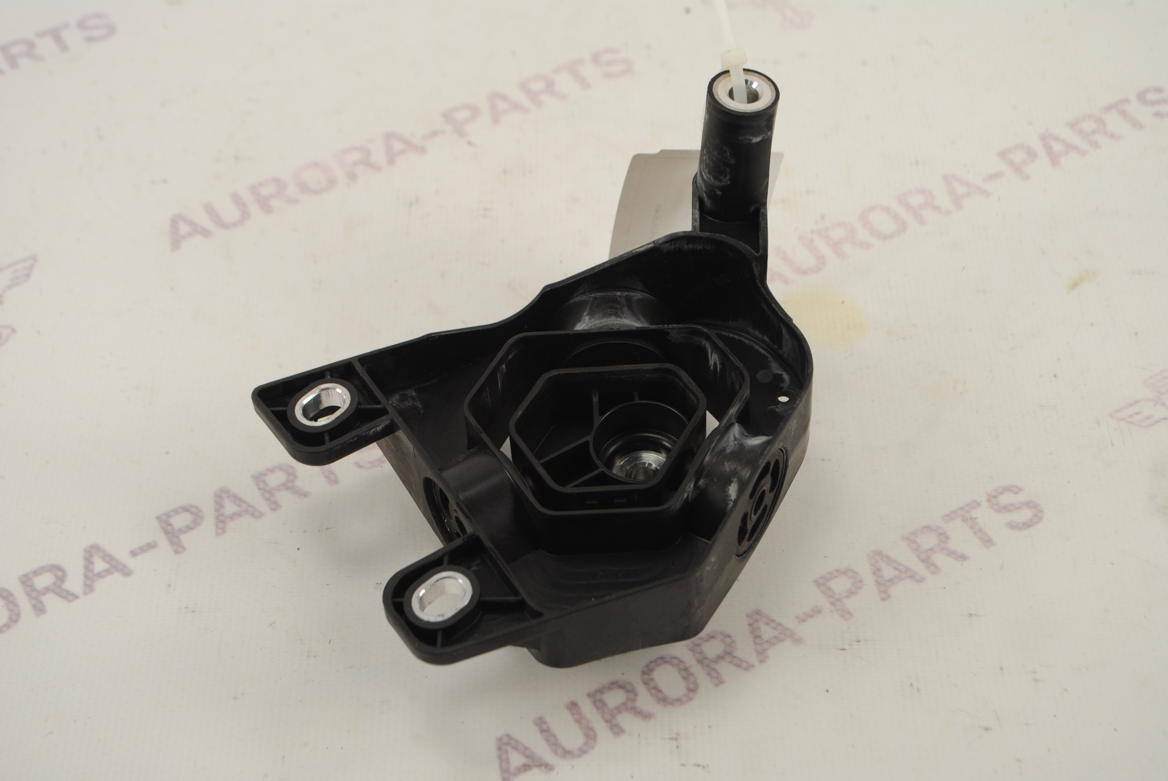 Кронштейн блока ABS Mercedes S-Klasse