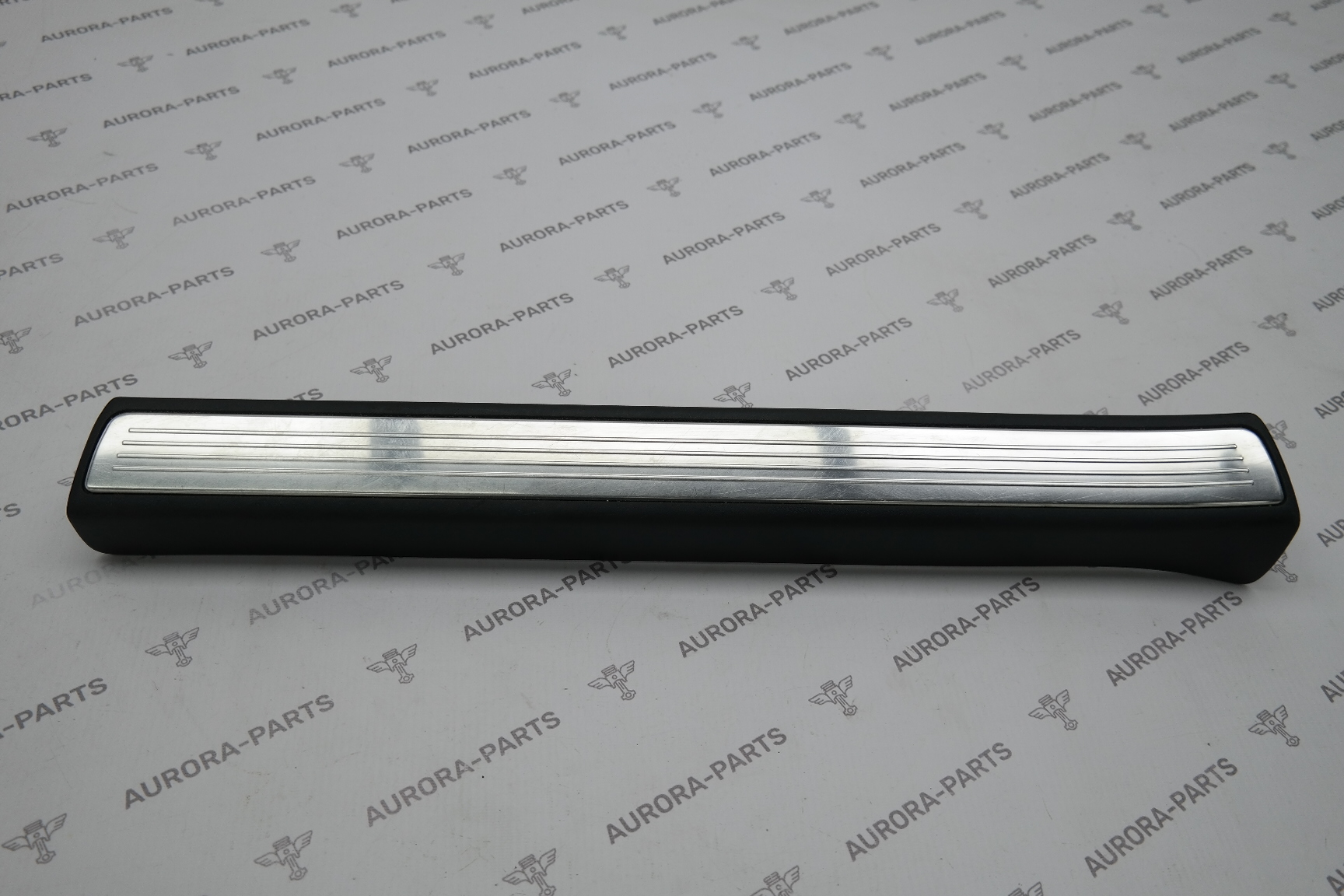 Накладка порога внутренняя передняя RH Mercedes S-Klasse