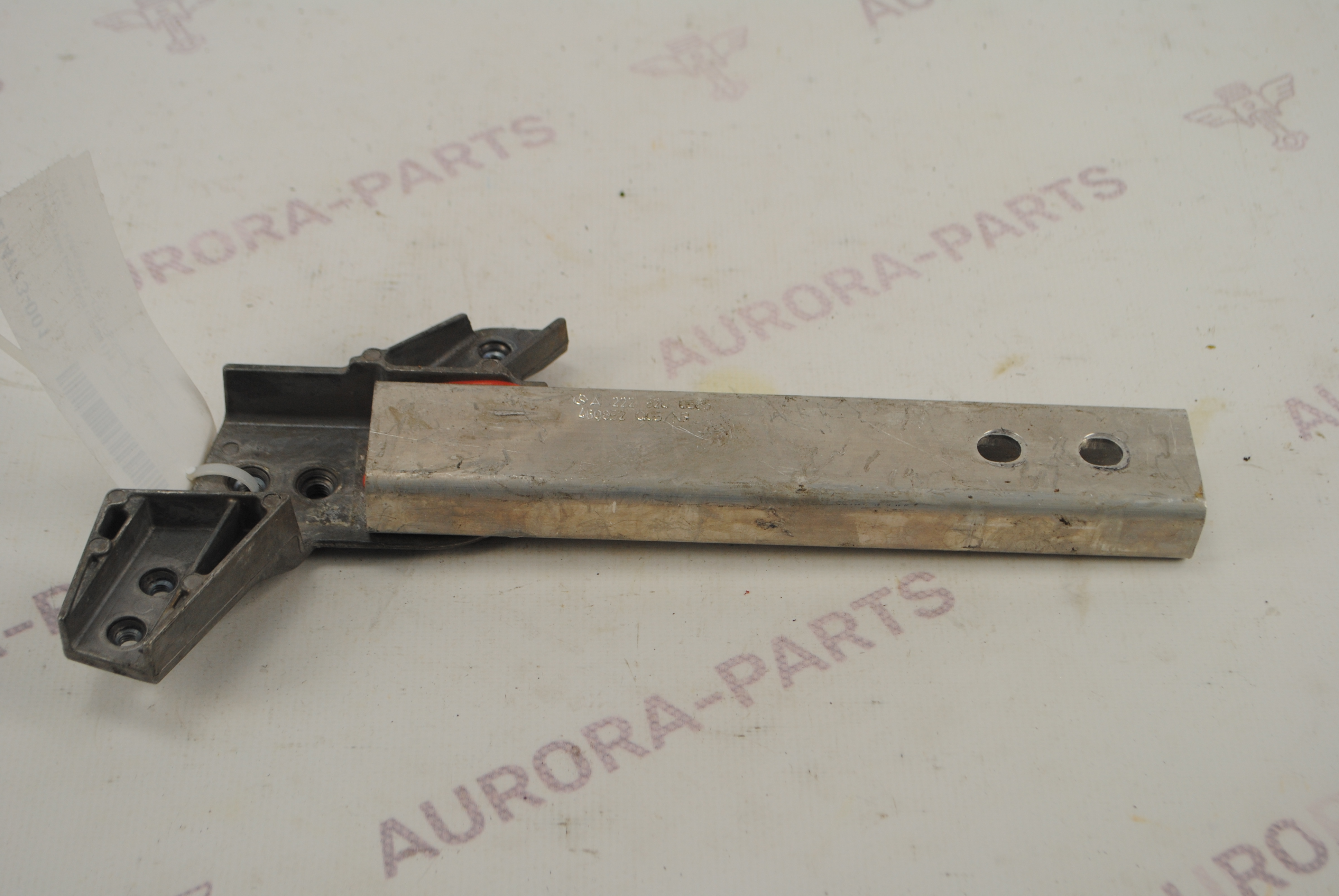 Кронштейн распорка сзади LH Mercedes S-Klasse