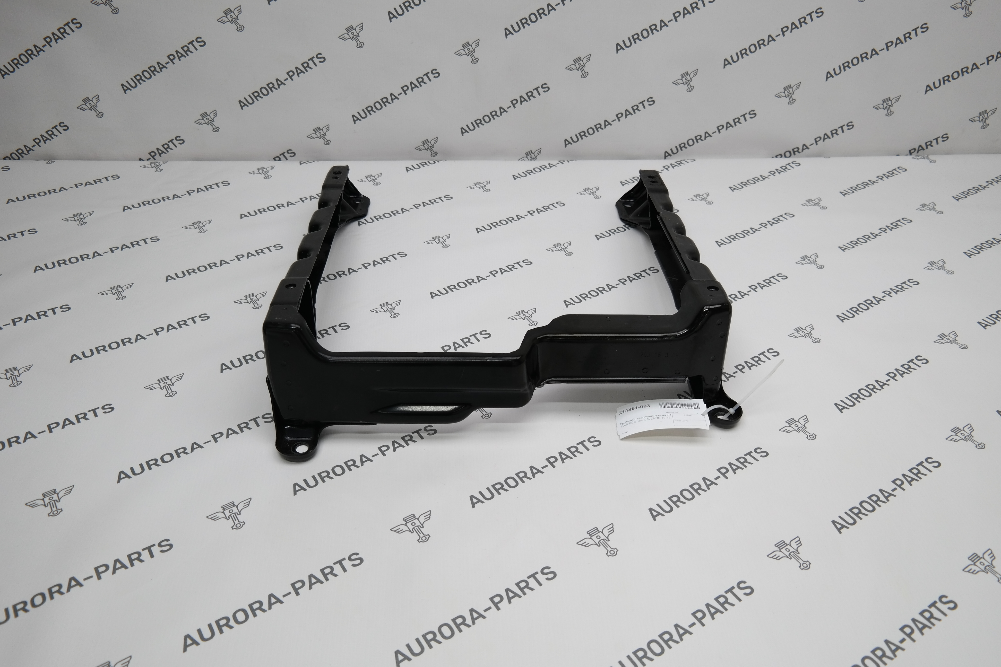 Кронштейн крепления кресла LH VW Touareg