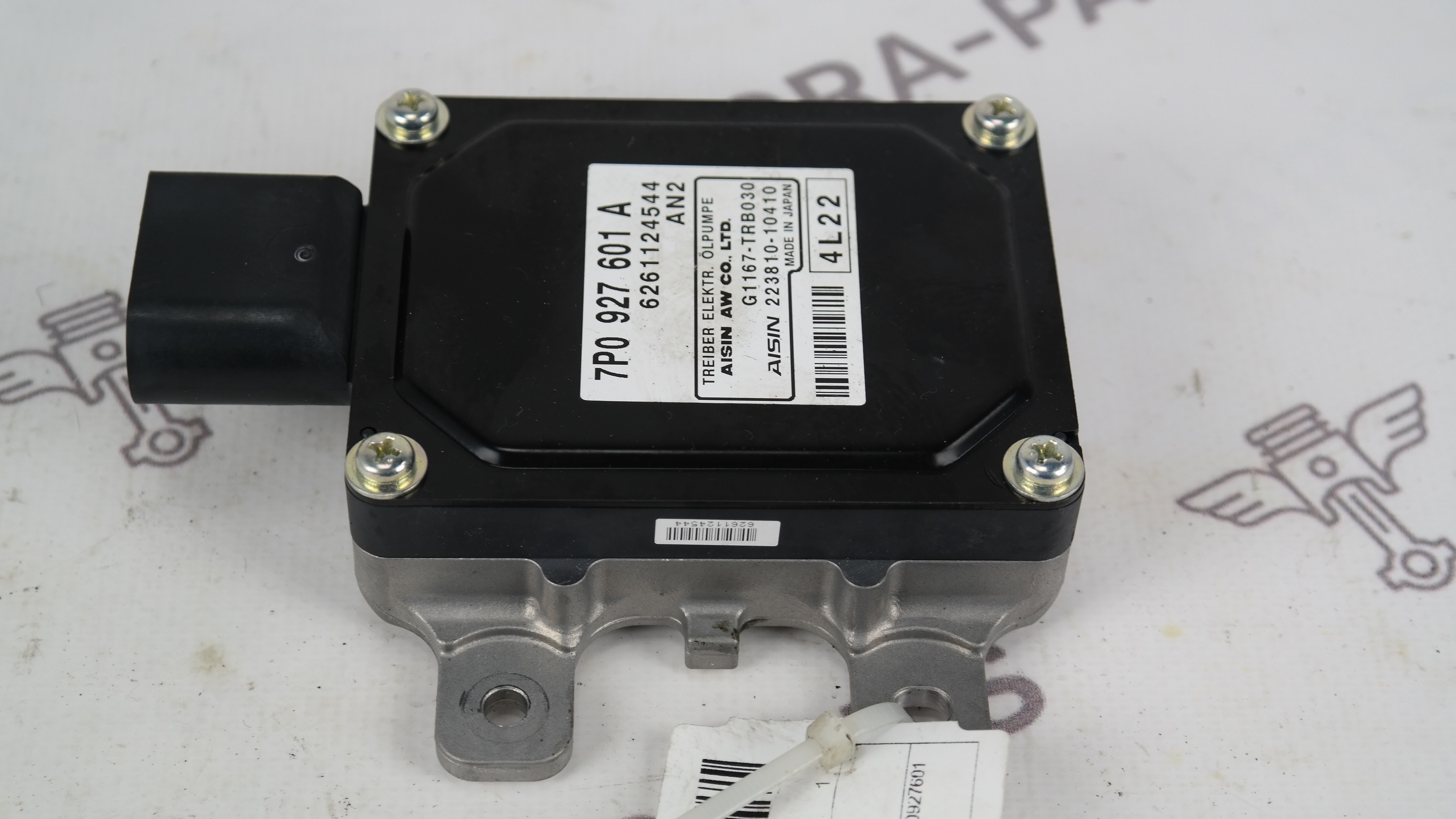 Блок управления дополнительного маслянного насоса Audi Q7