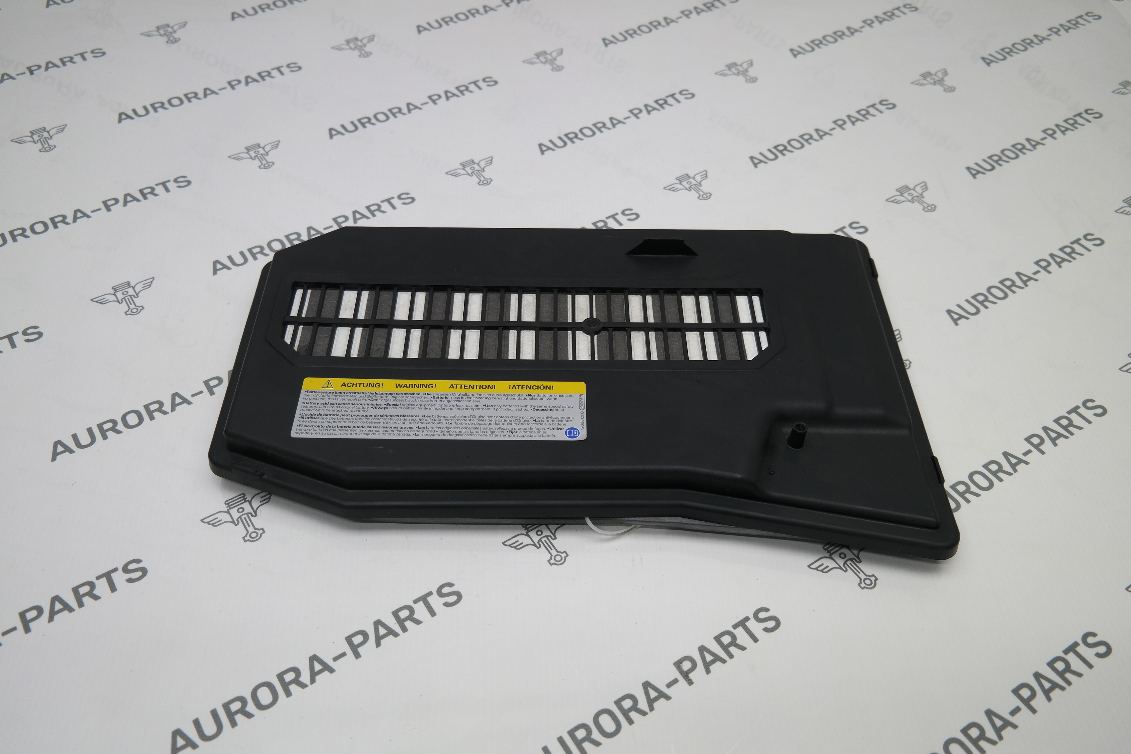 Крышка аккумулятора Audi Q7