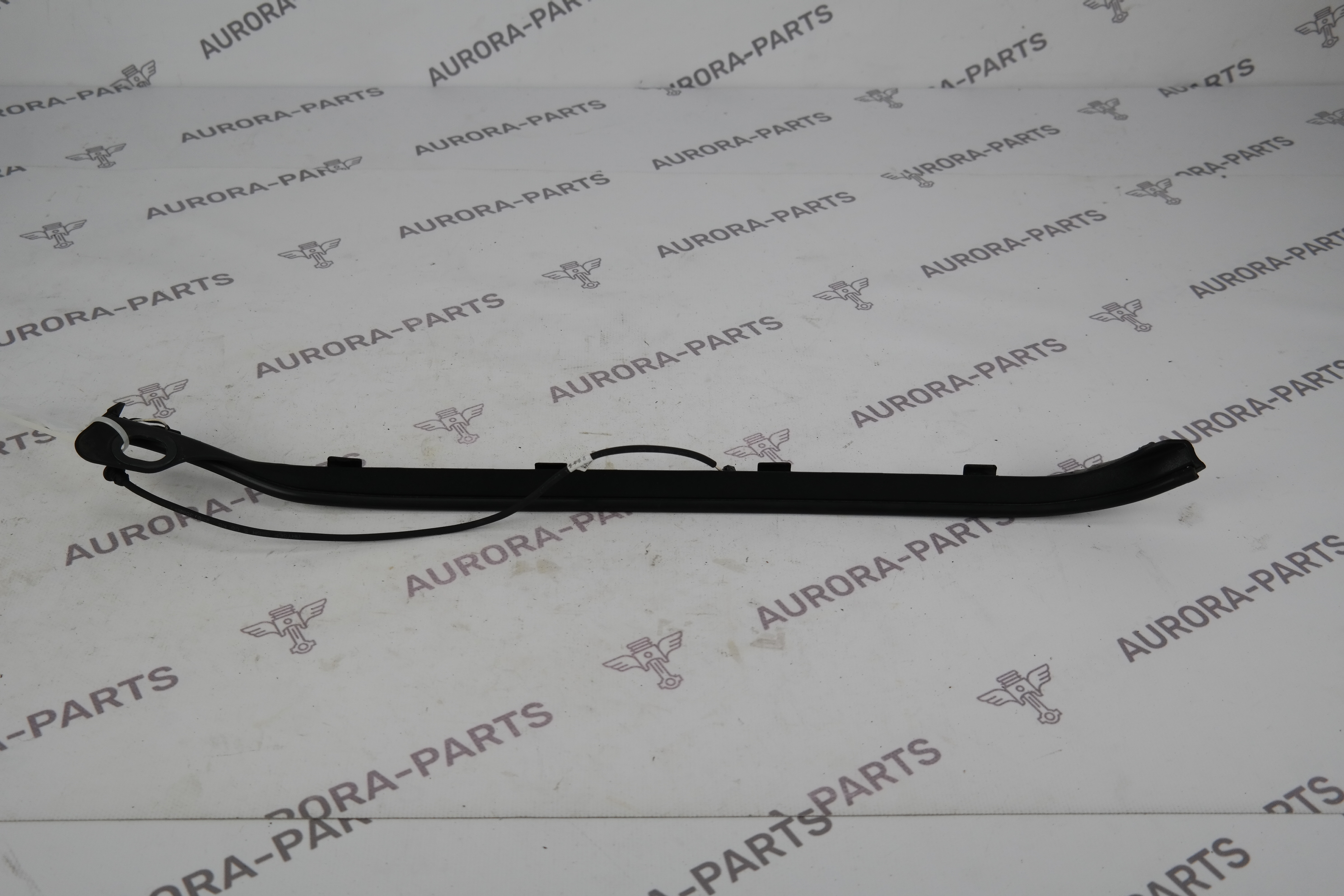 Датчик прищемления крышки багажника LH VW Touareg