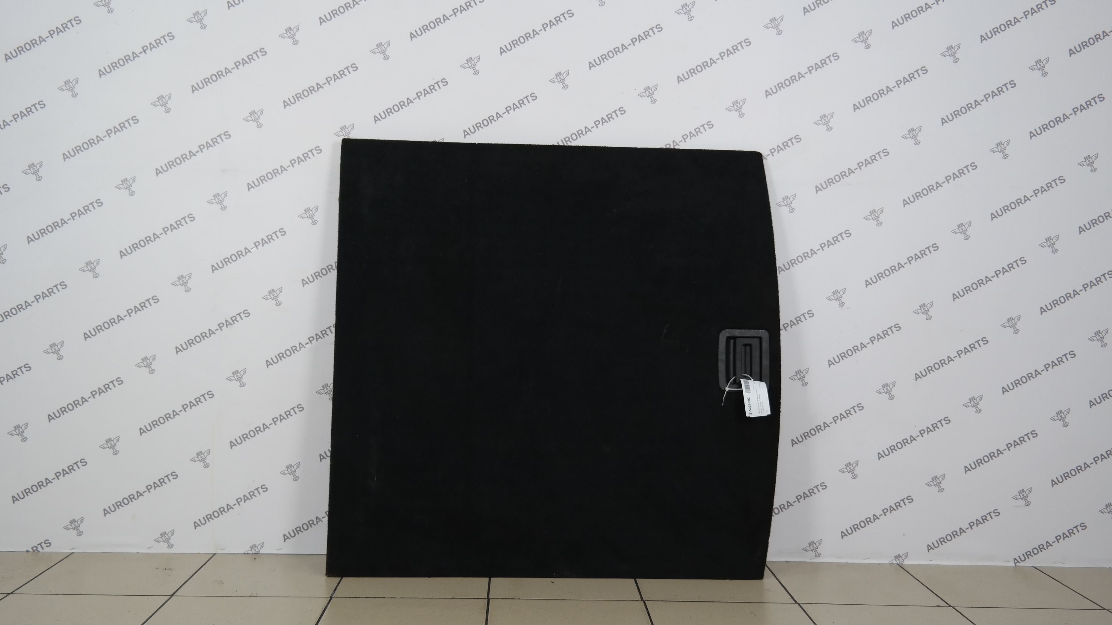 Обшивка пол багажника, крышка отсека запасного колеса VW Touareg