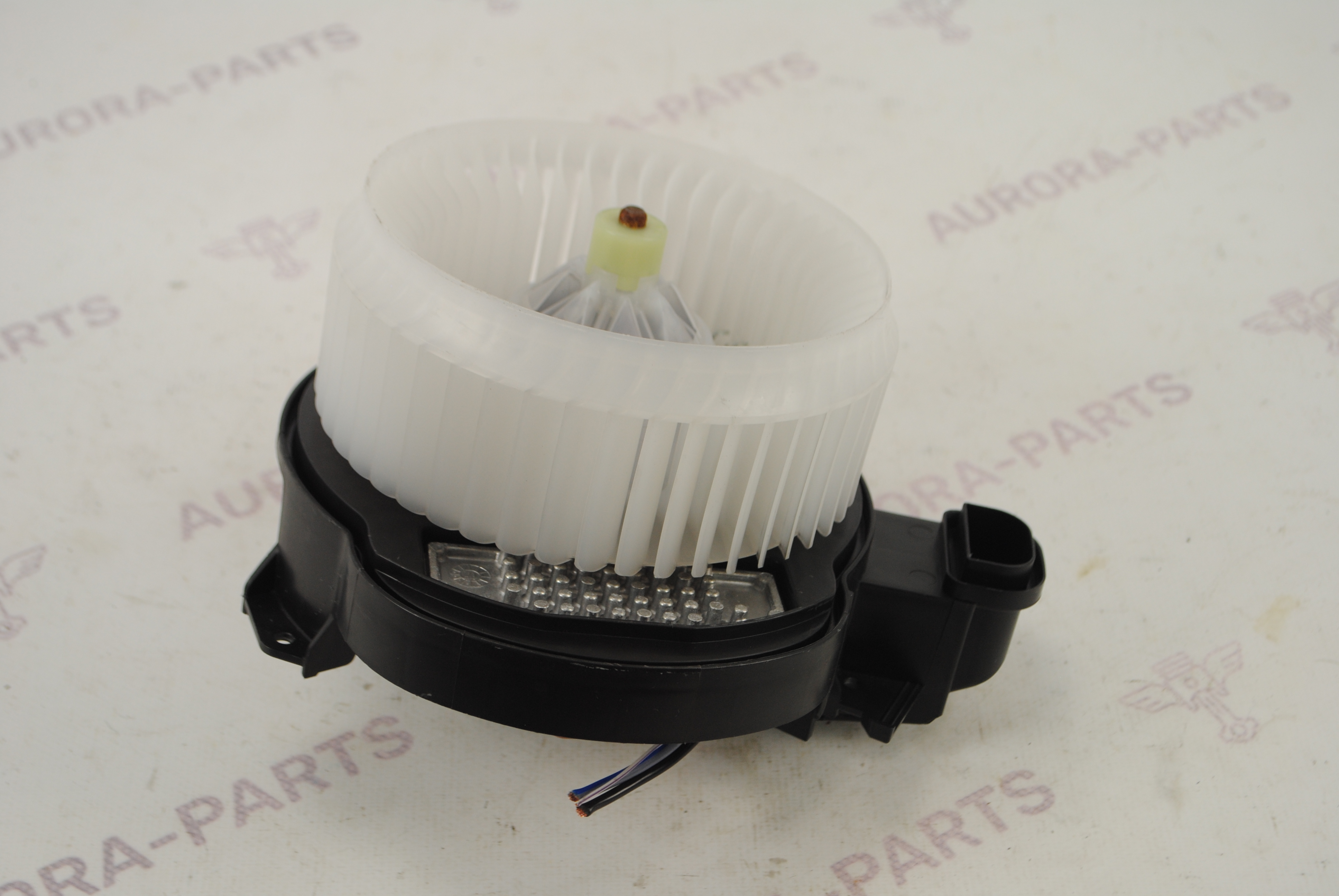 Моторчик печки (Англия, правый руль) Land Rover Discovery