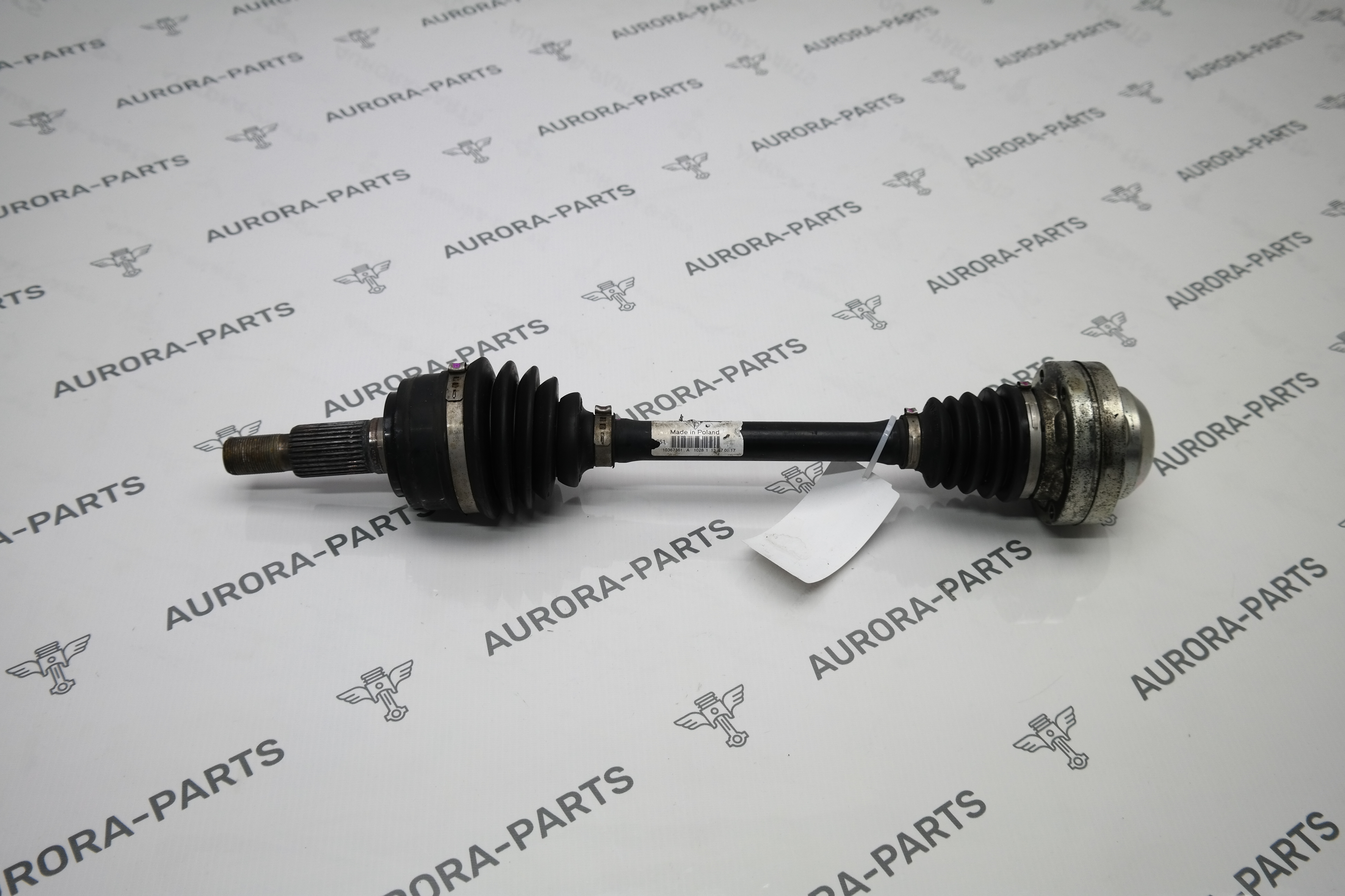 Привод в сборе передний  LH=RH VW Touareg