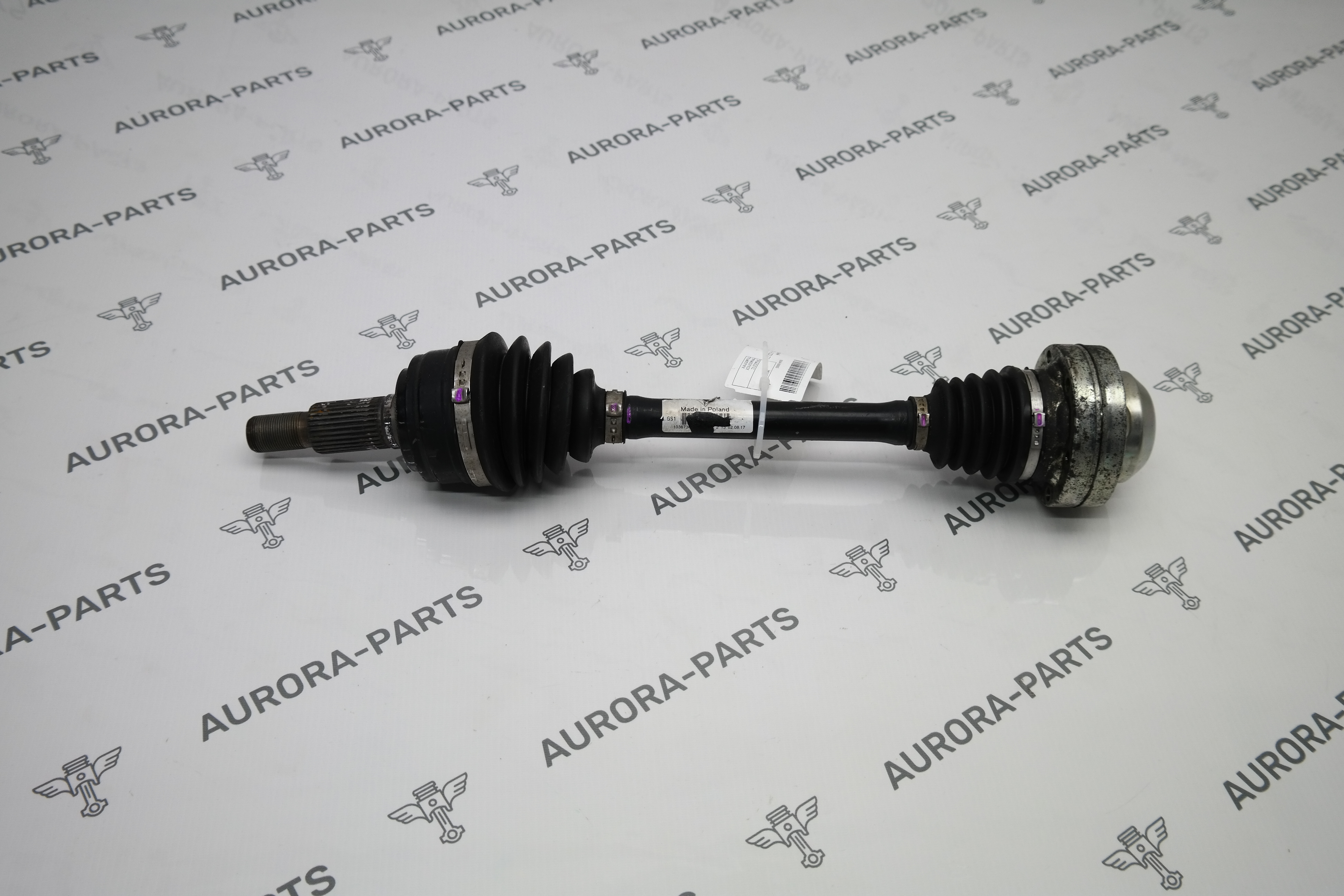 Привод в сборе передний  LH=RH VW Touareg