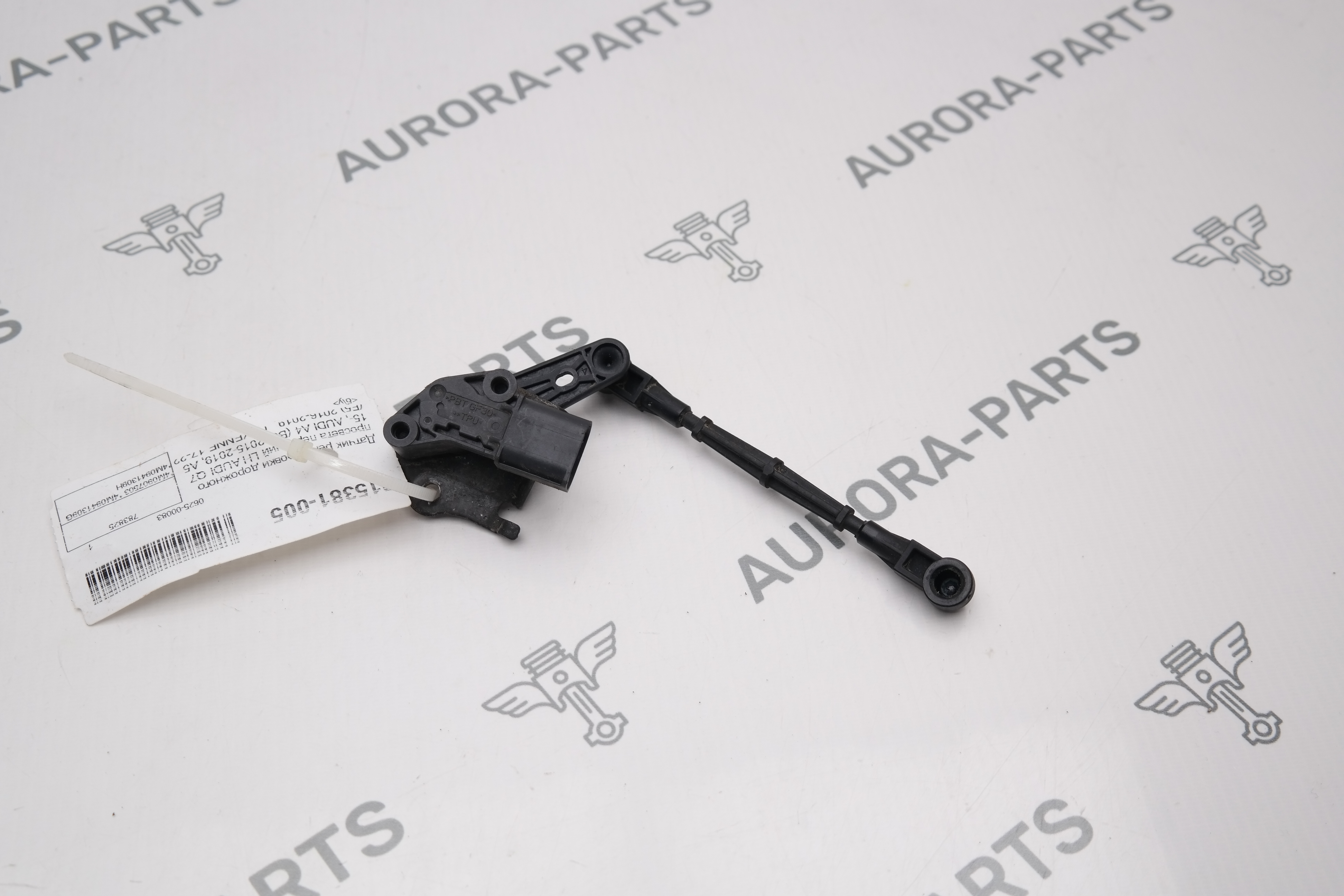 Датчик регулировки дорожного просвета передний LH Audi Q7